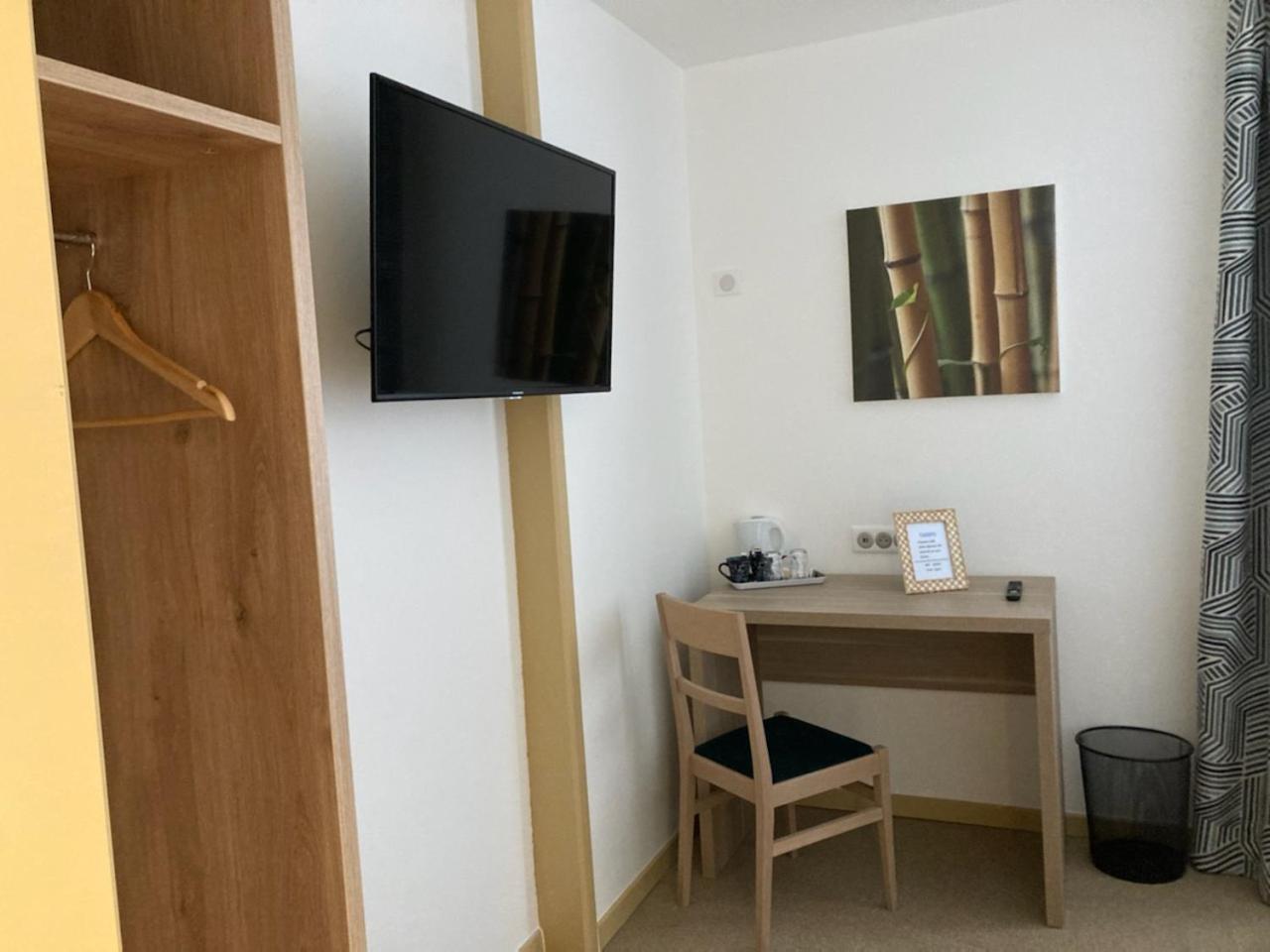 Standard Double Room - Photo 1