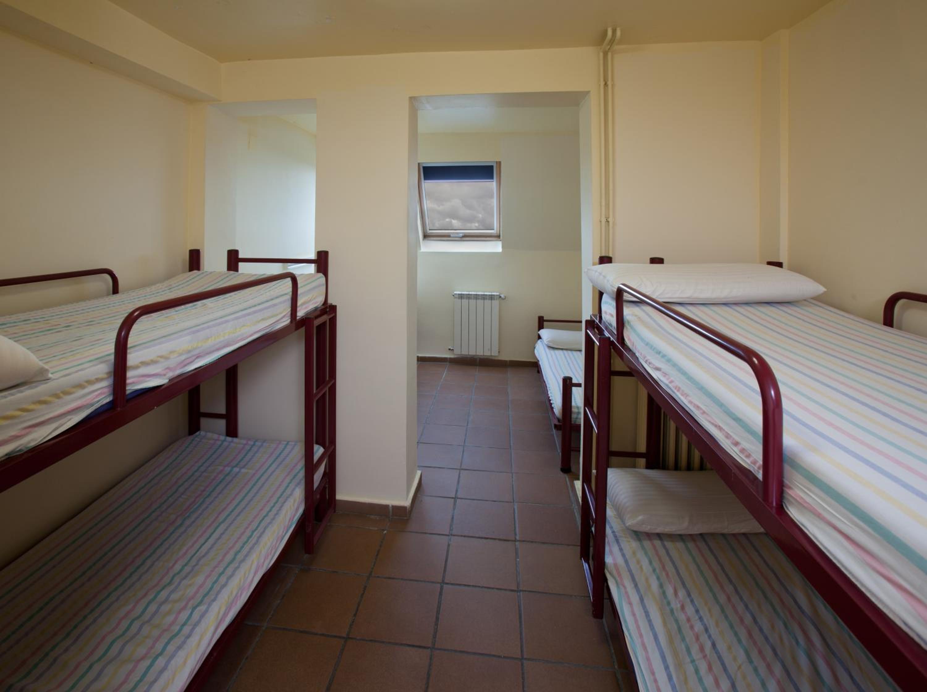 Quadruple Room - Photo 3