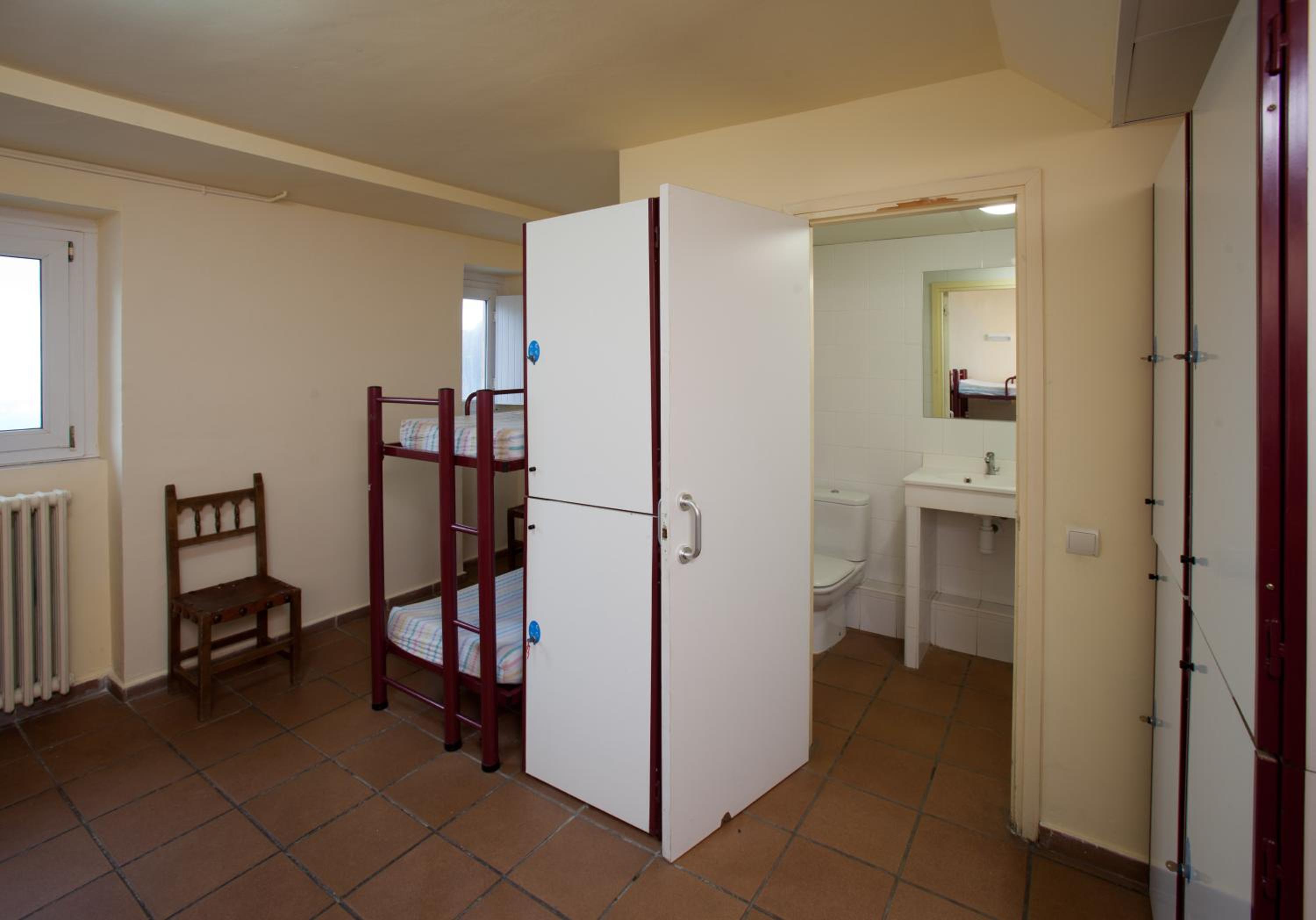 Quadruple Room - Photo 4