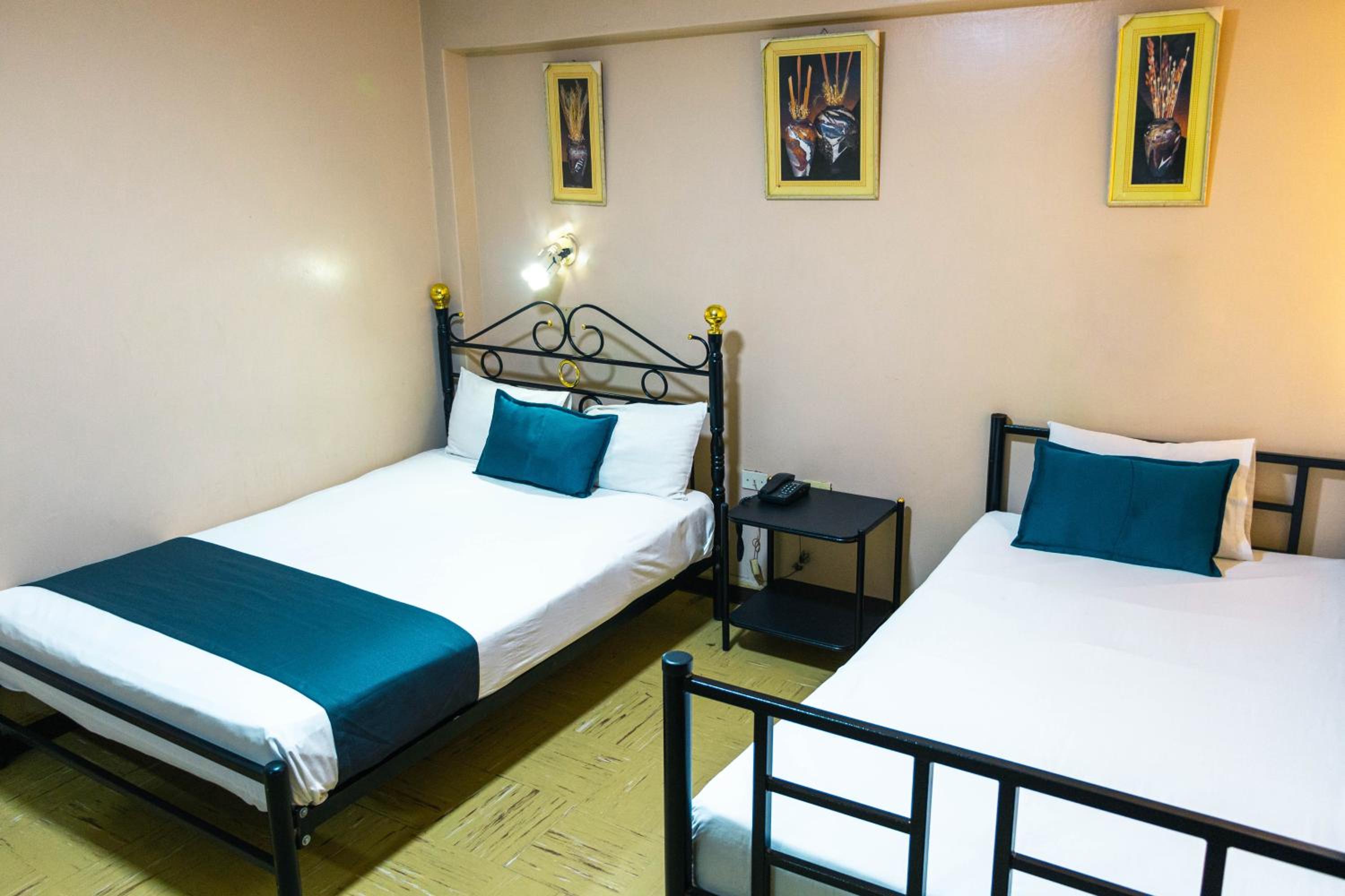 Standard Quadruple Room photo 1