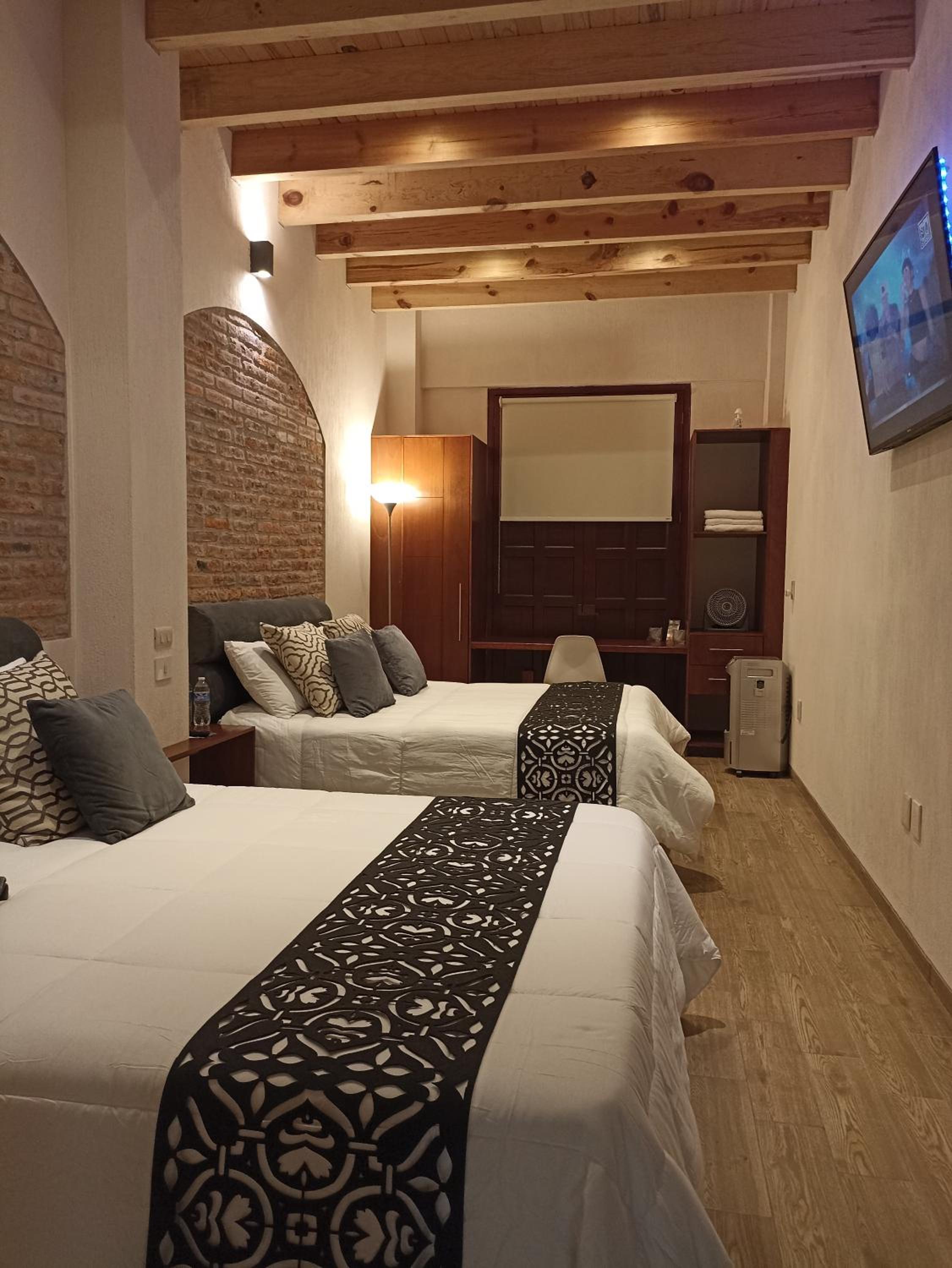 Junior Suite - Photo 12