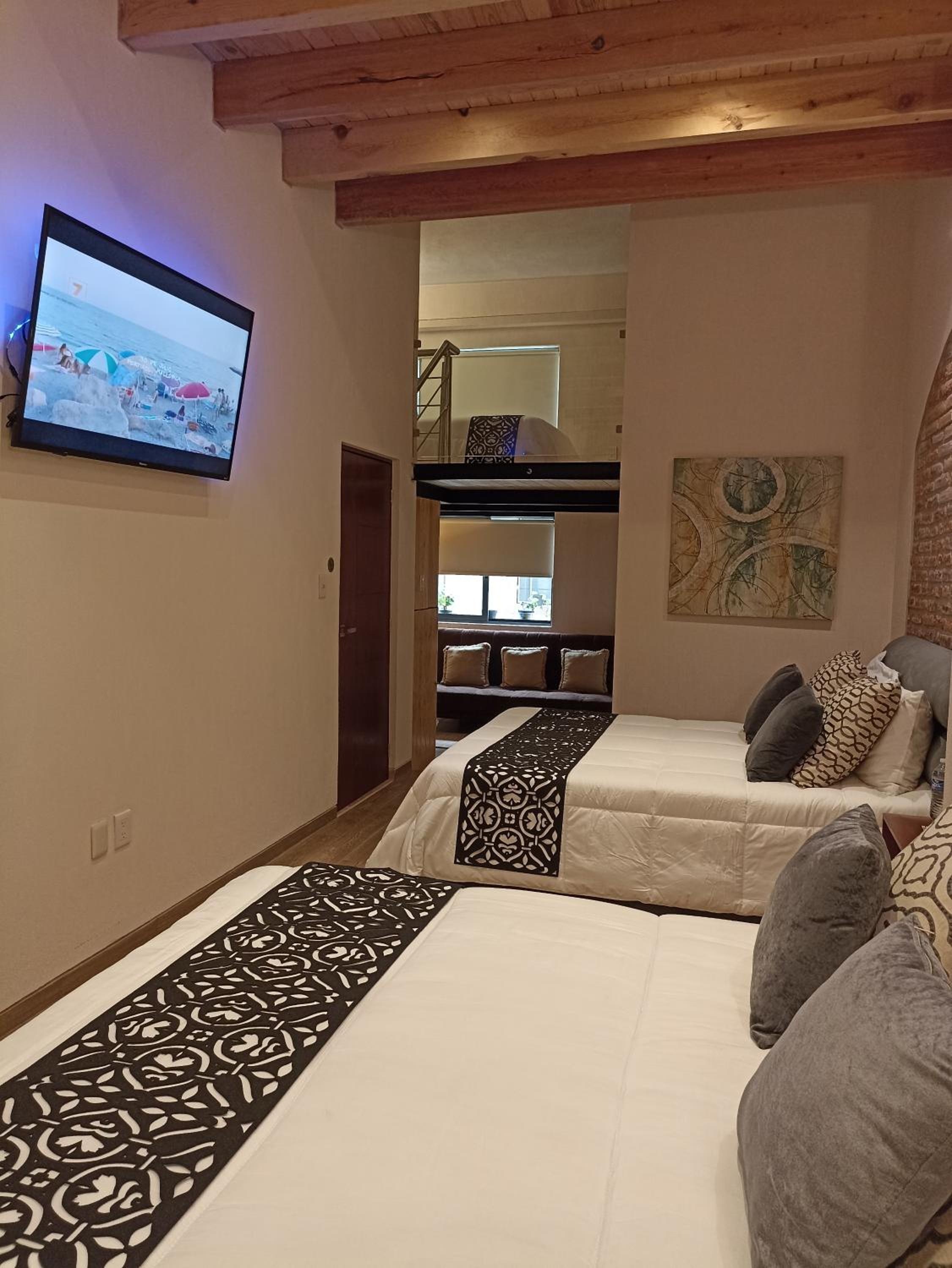 Junior Suite - Photo 11