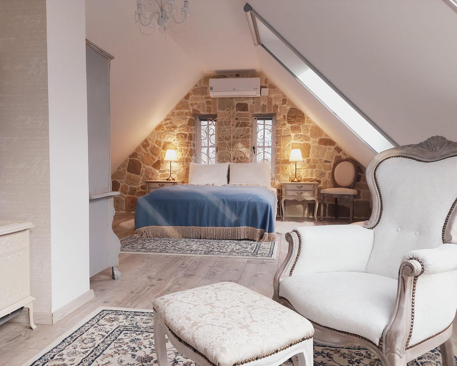 Suite with Lake View photo 1