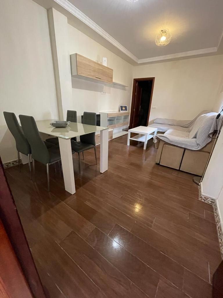 Casa de tres habitaciones