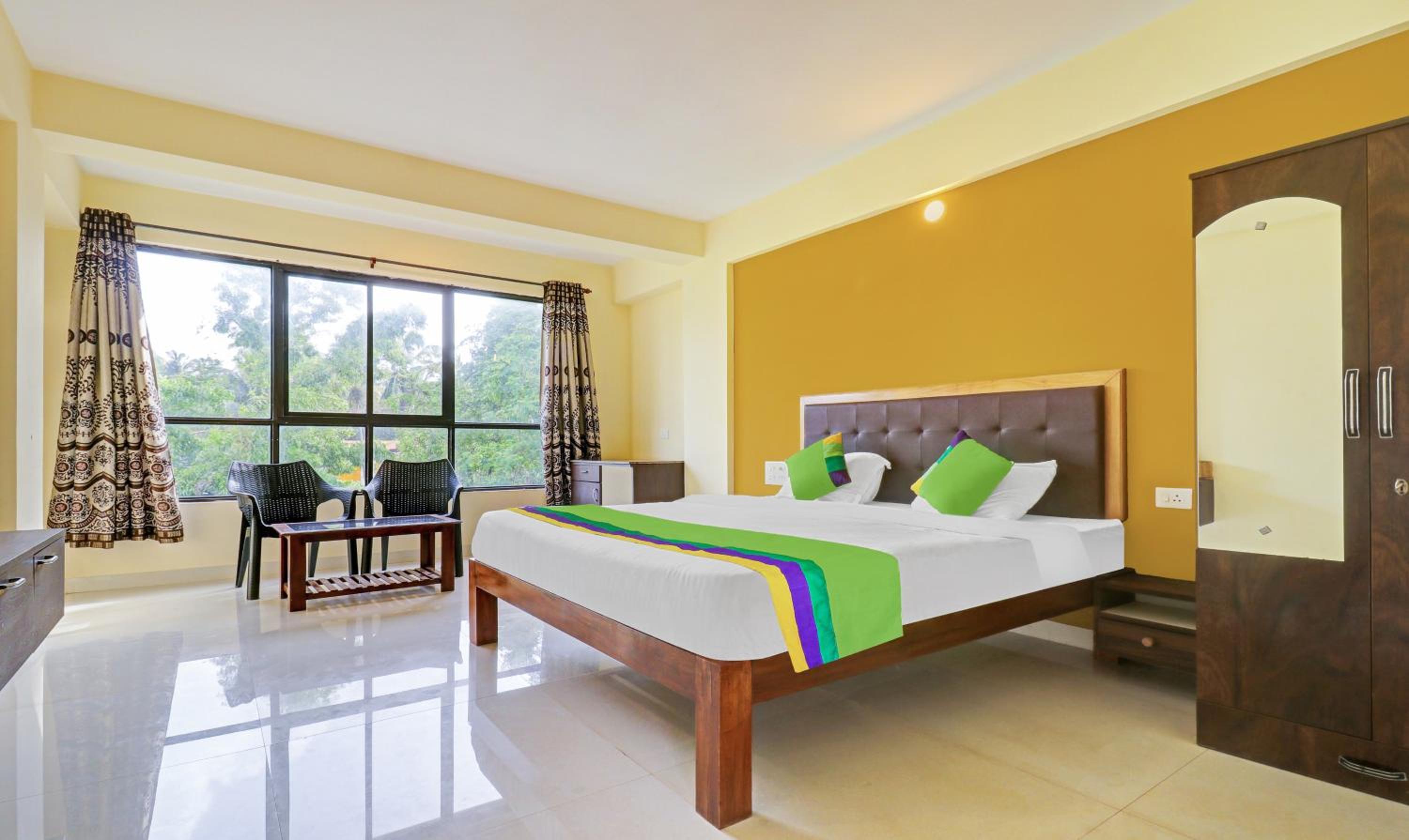Standard Double Room - Photo 15