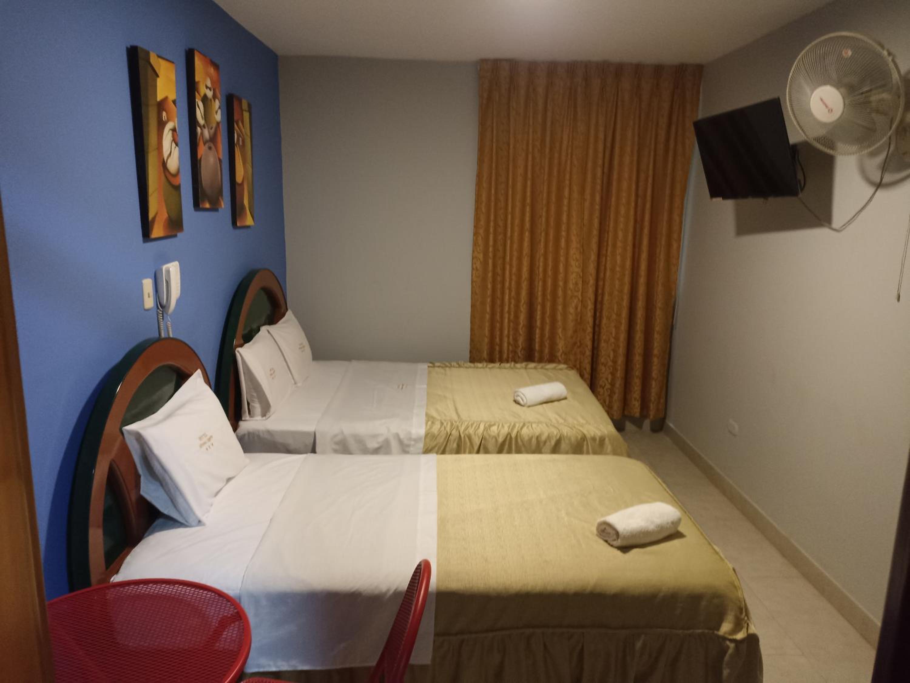 Deluxe Room (2 Adults + 1 Child) photo 1