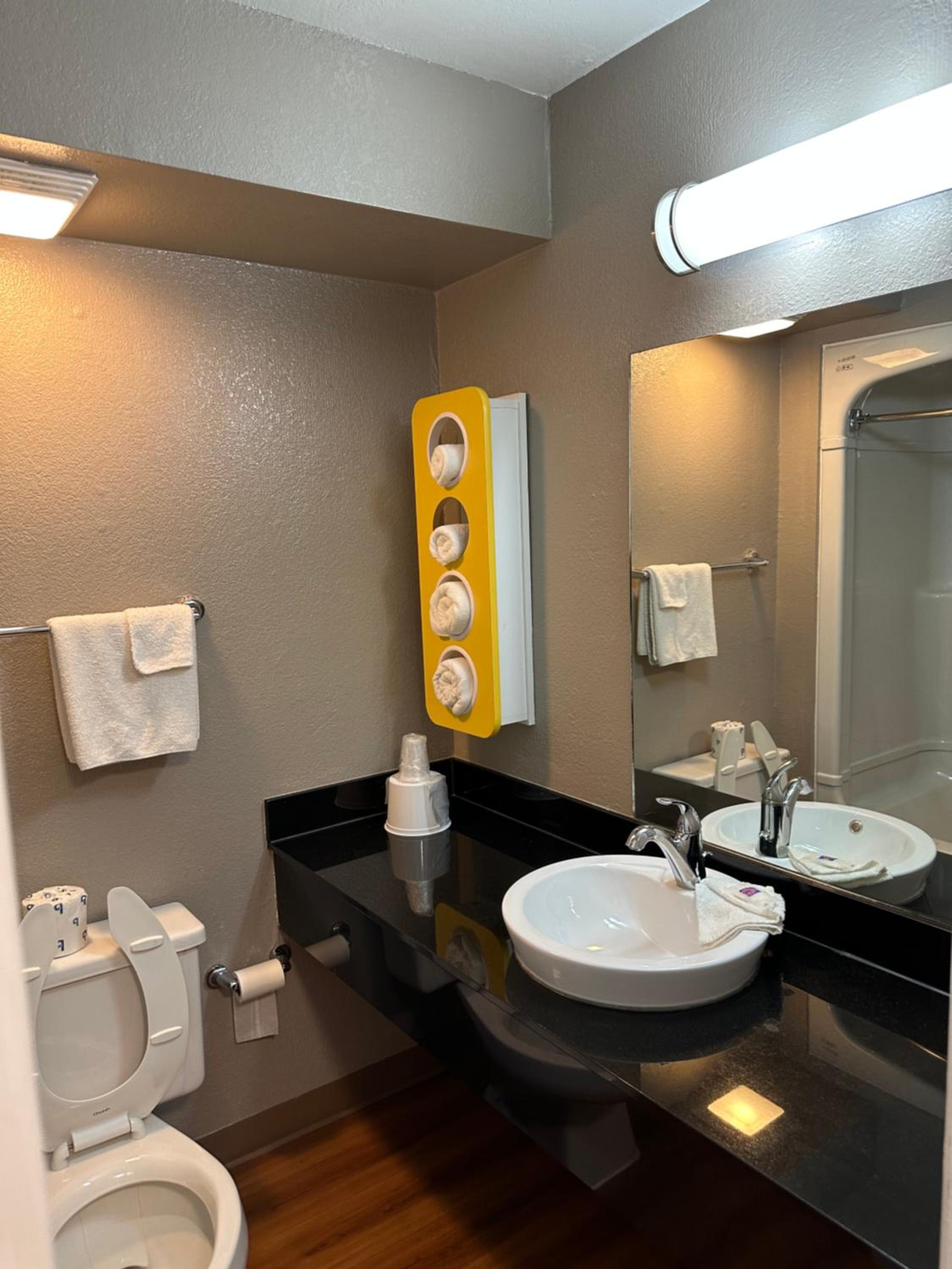 Queen Room with Two Queen Beds - Disability Access - Non-Smoking photo 3