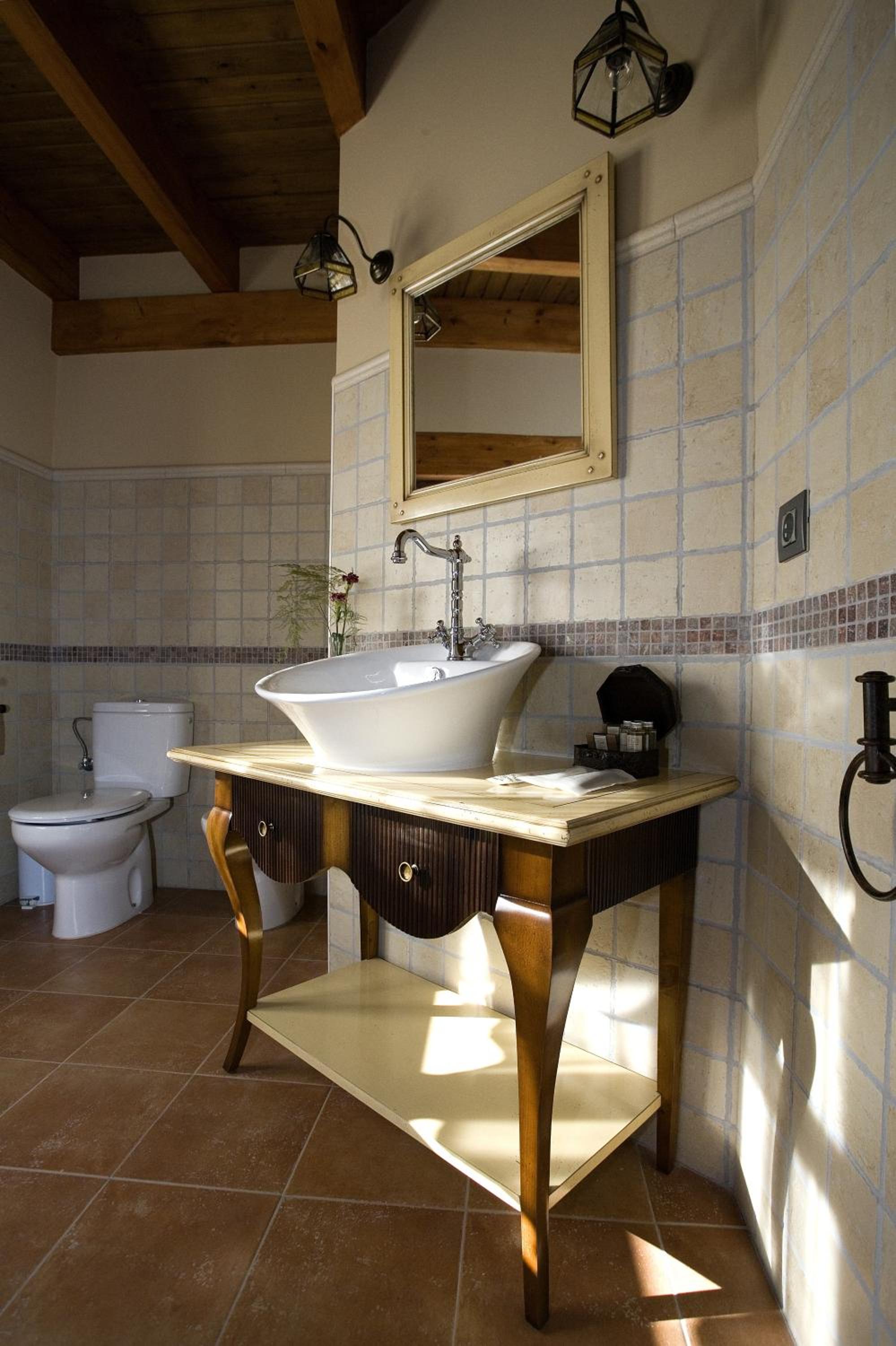 Suite - Photo 2