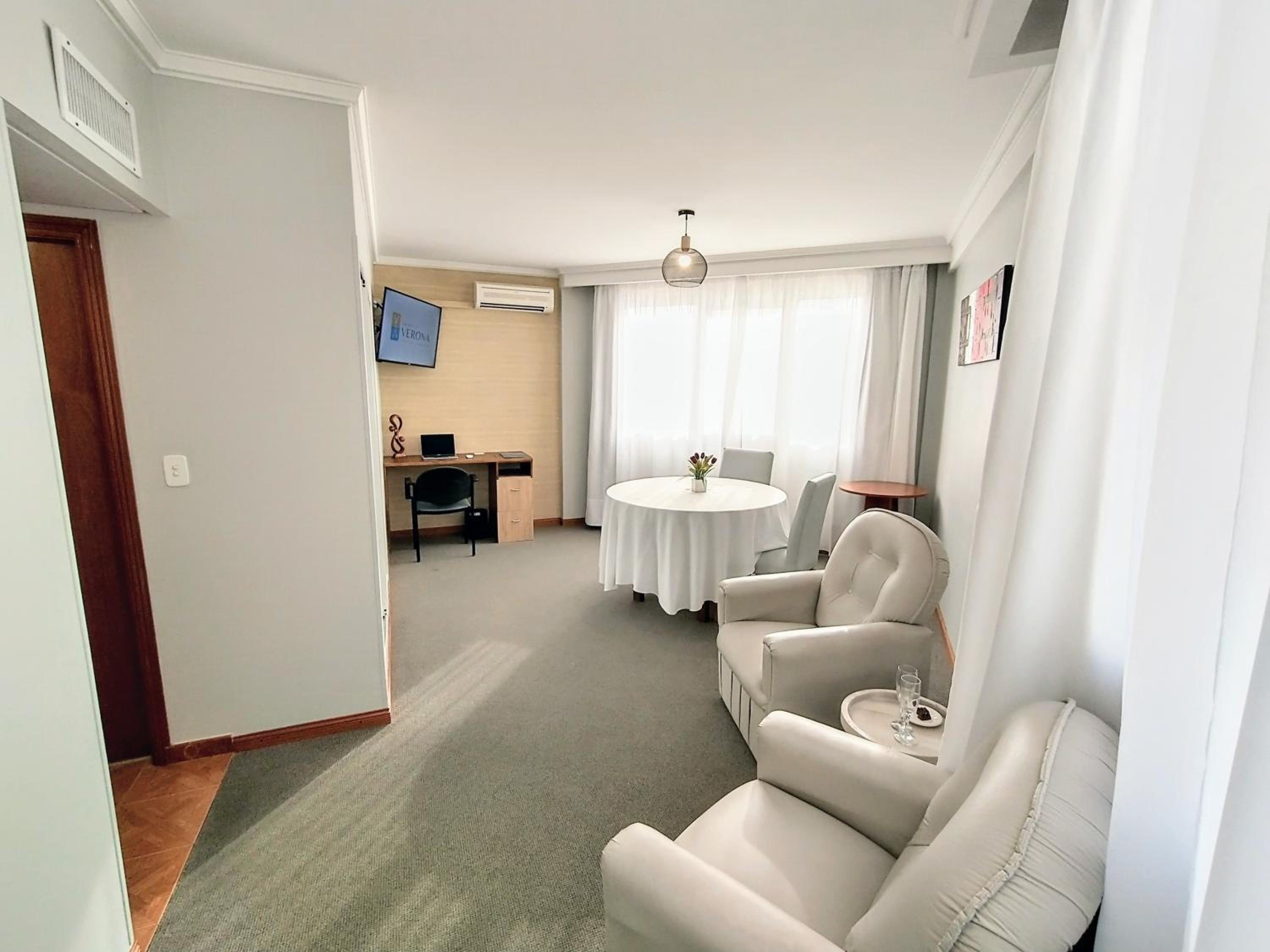 Suite photo 1