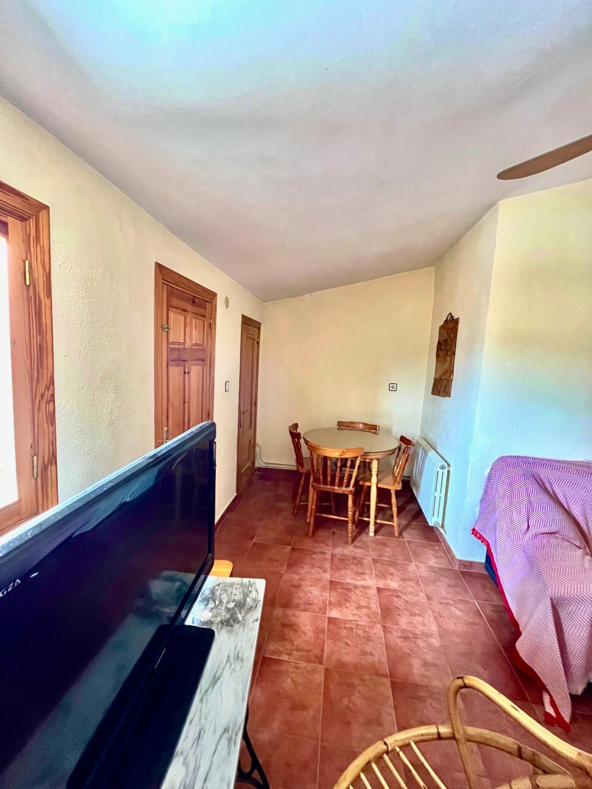 Three-Bedroom House photo 2