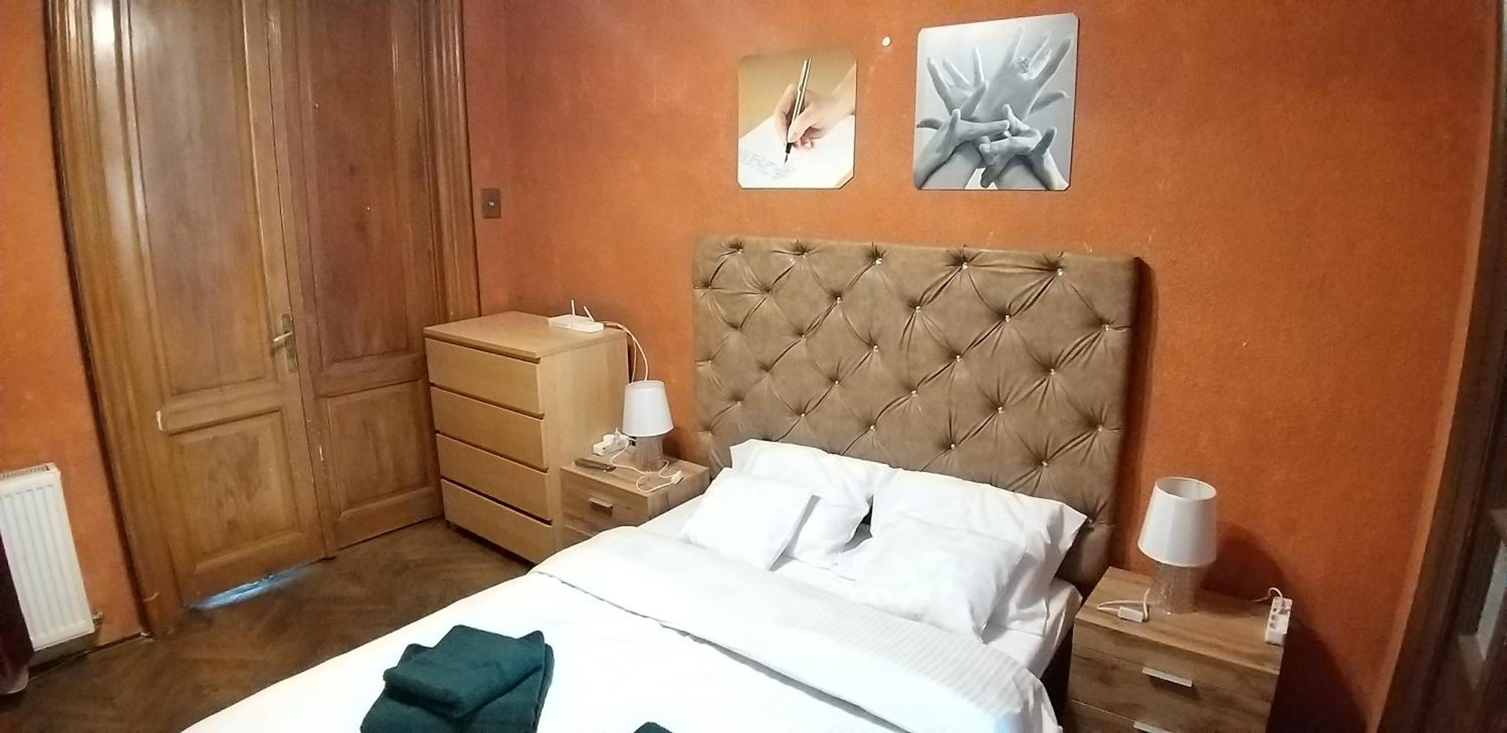 One-Bedroom Apartment - Photo 19