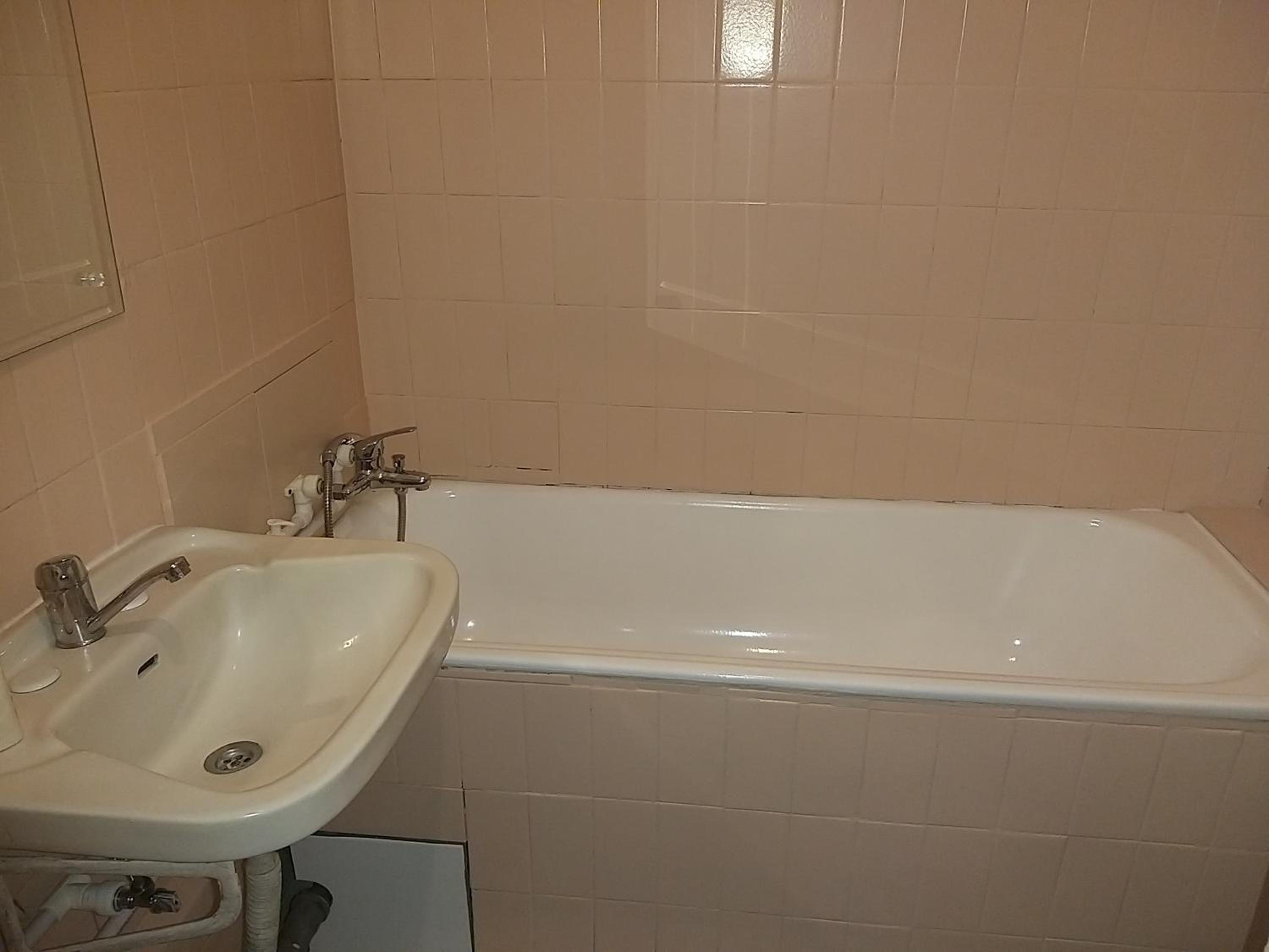 One-Bedroom Apartment - Photo 13
