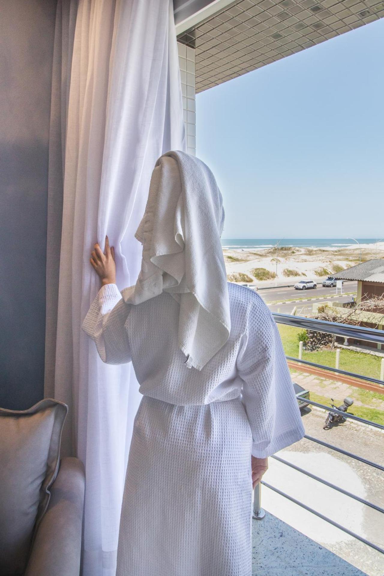 Triple Room with Side Sea View photo 3
