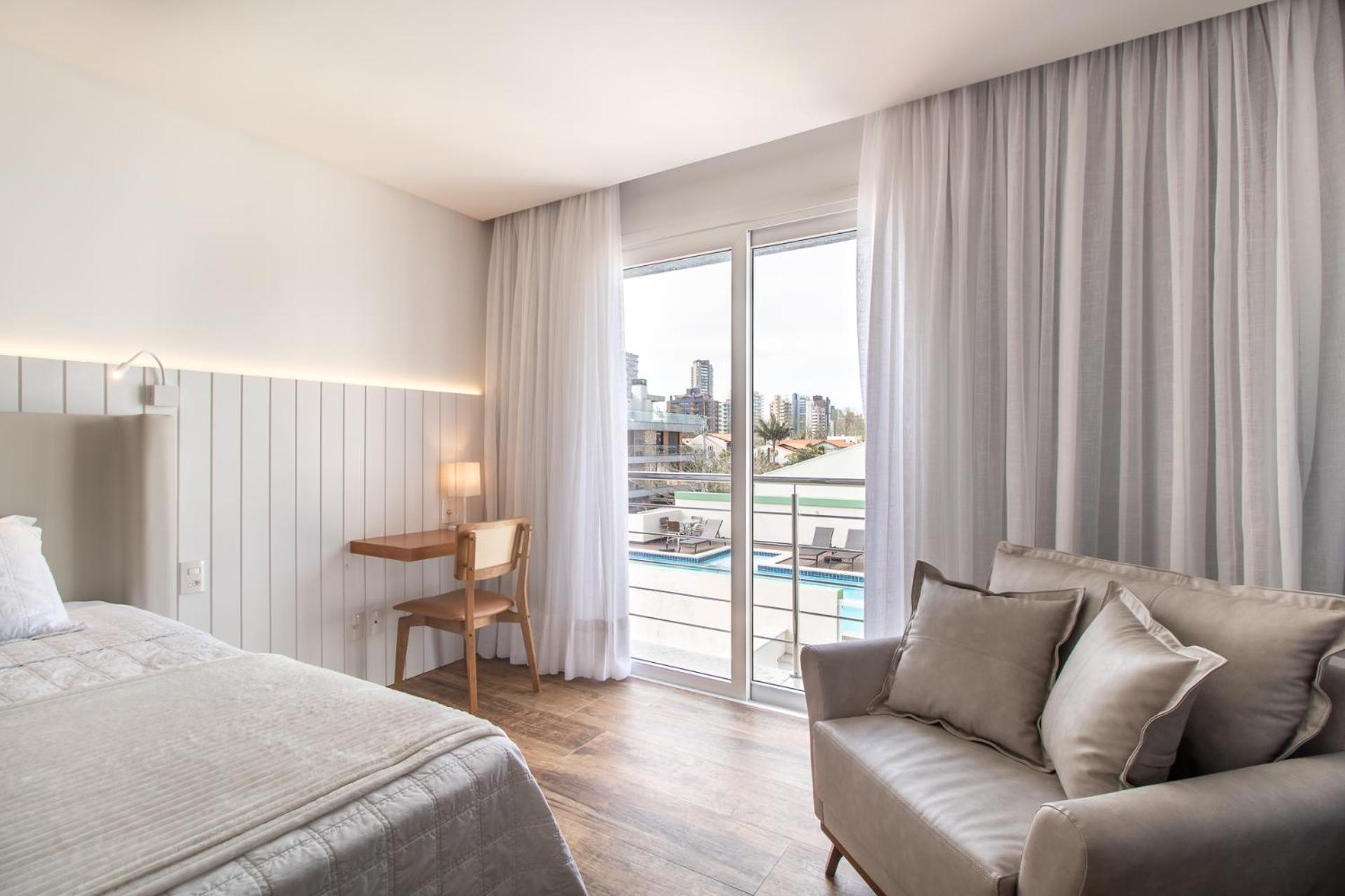 Suite with Pool View photo 2