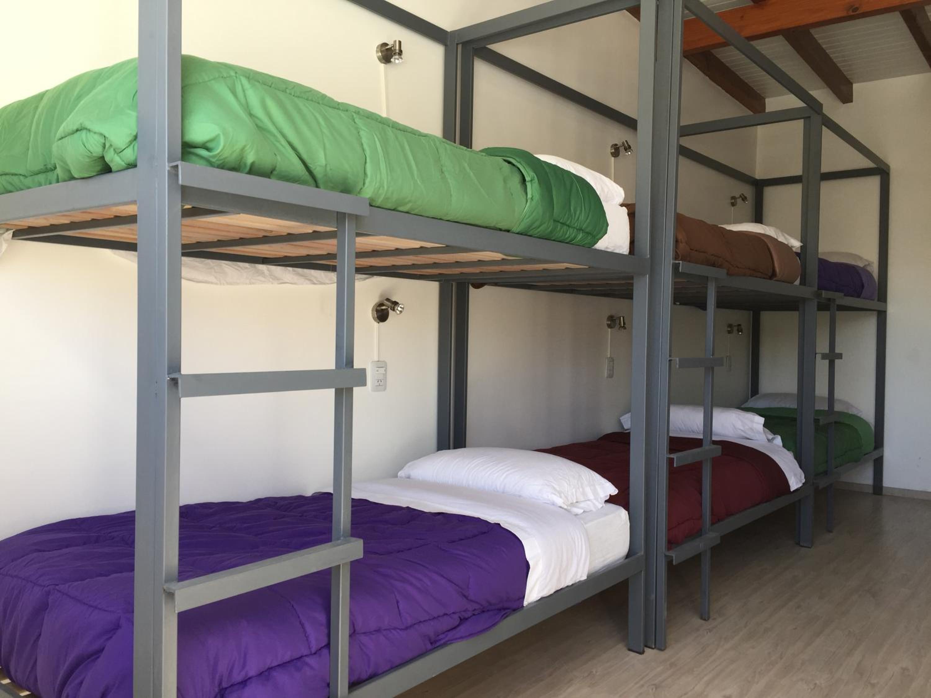 Bed in 10-Bed Mixed Dormitory Room photo 2