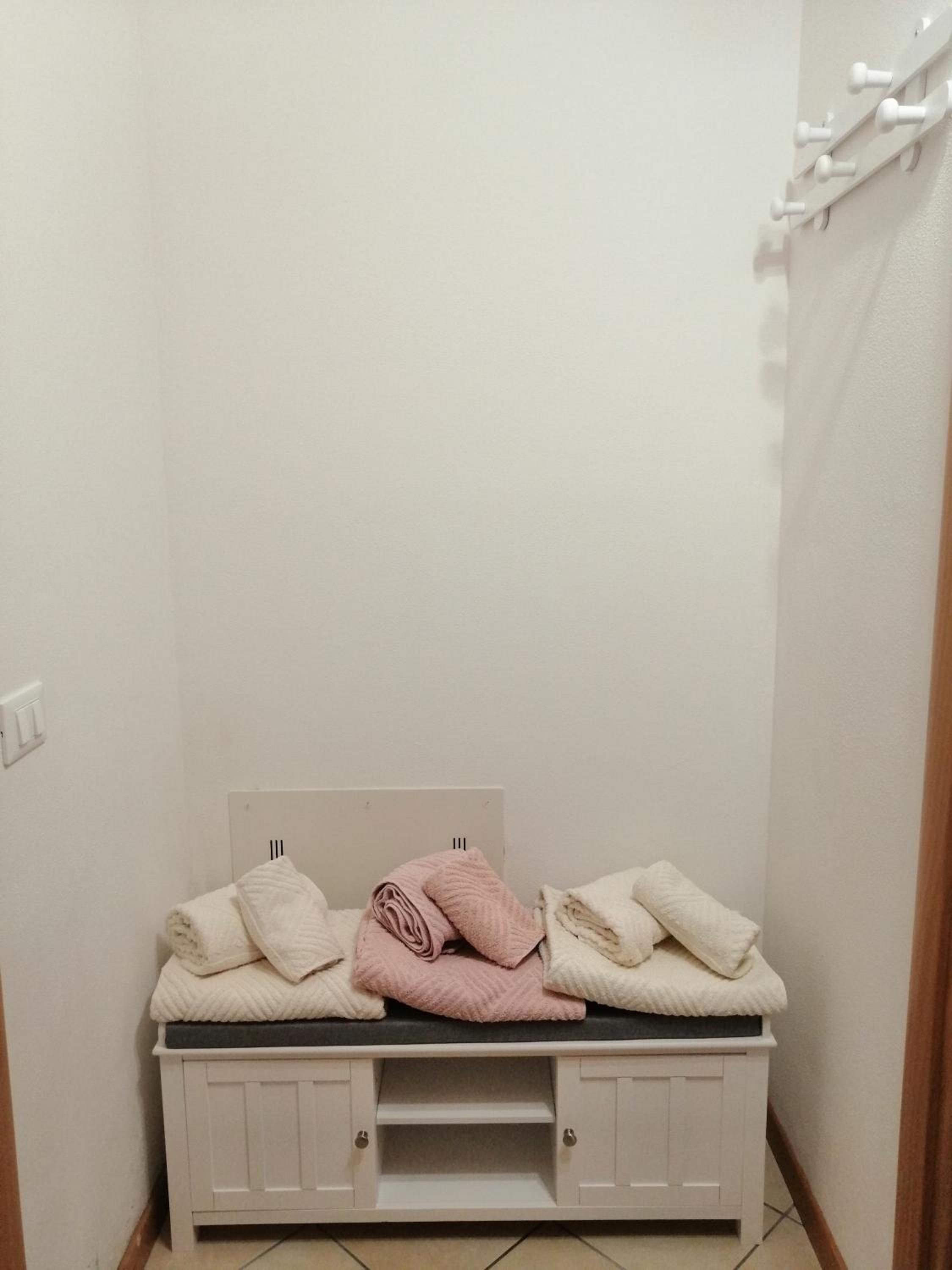 One-Bedroom Apartment photo 3
