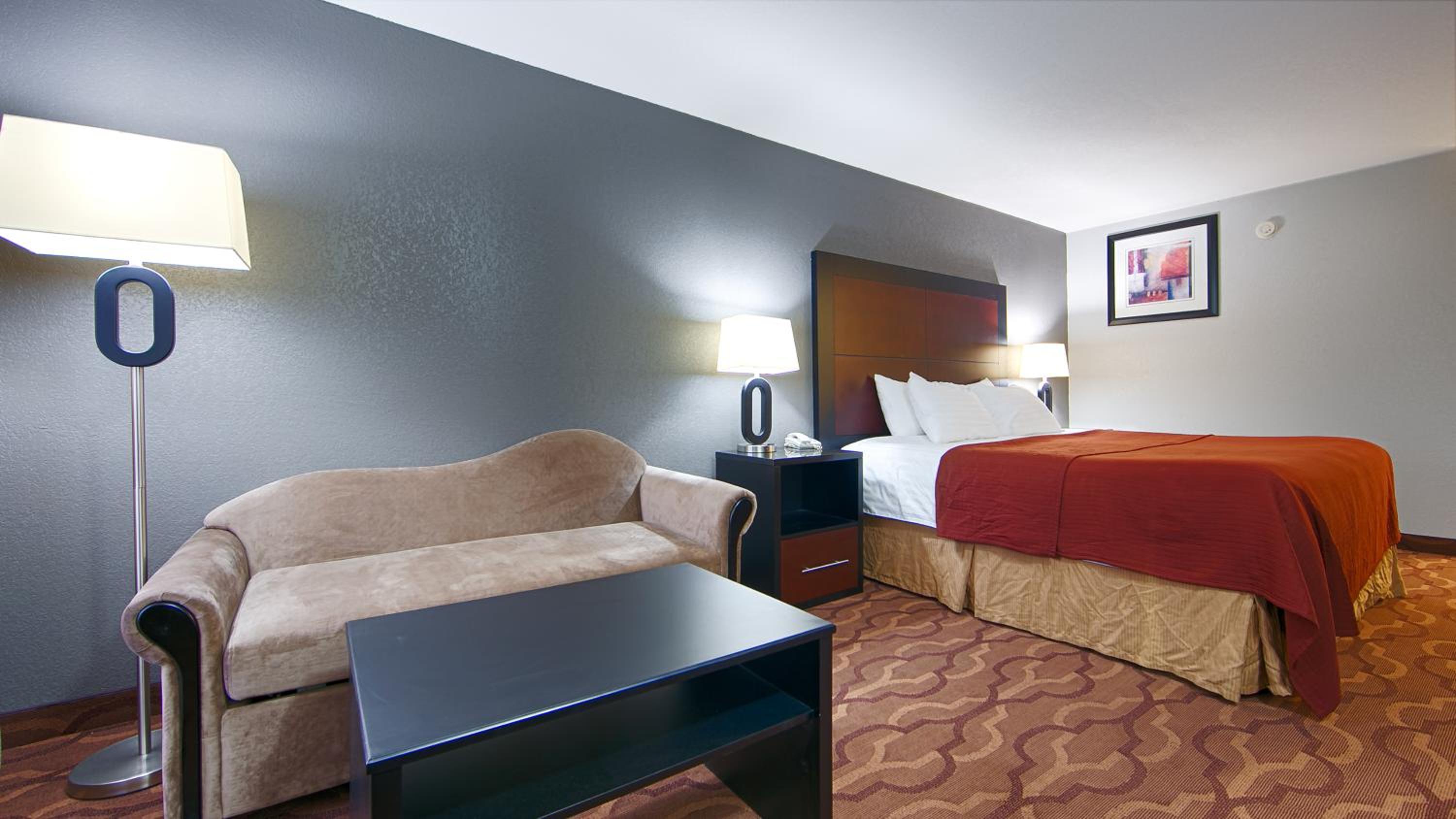 King Room with Sofa Bed - Non-Smoking - Photo 3