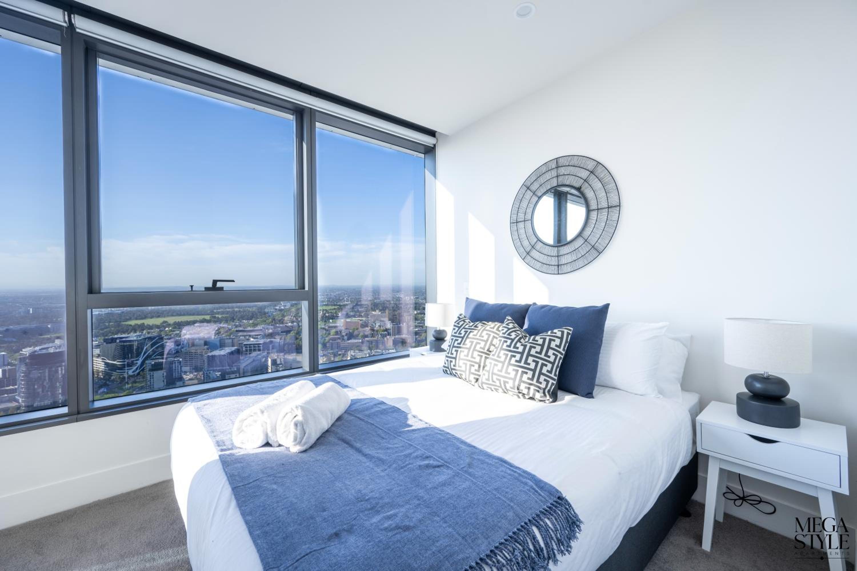 Apartment with Balcony - Photo 16
