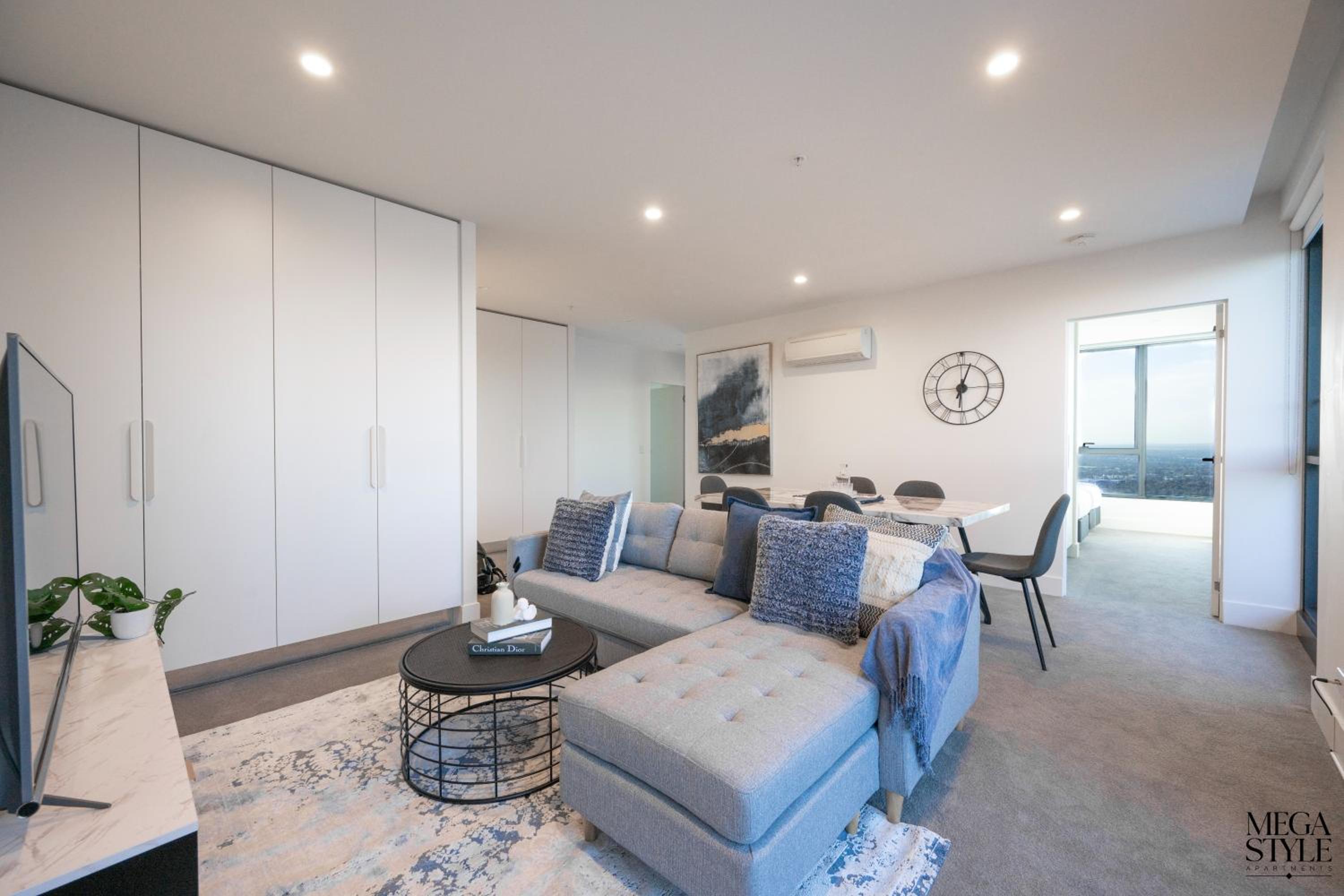 Apartment with Balcony - Photo 1