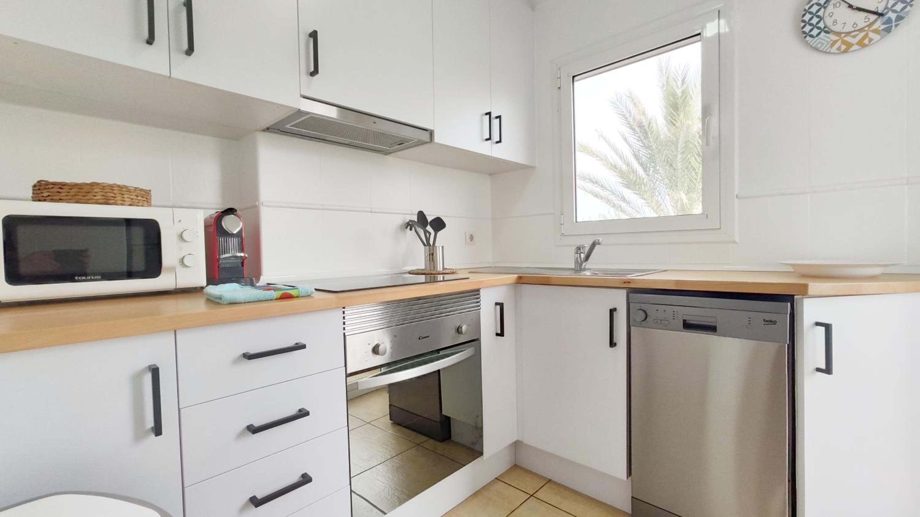 Two-Bedroom Apartment with Terrace and Sea Views – First Floor, photo 6