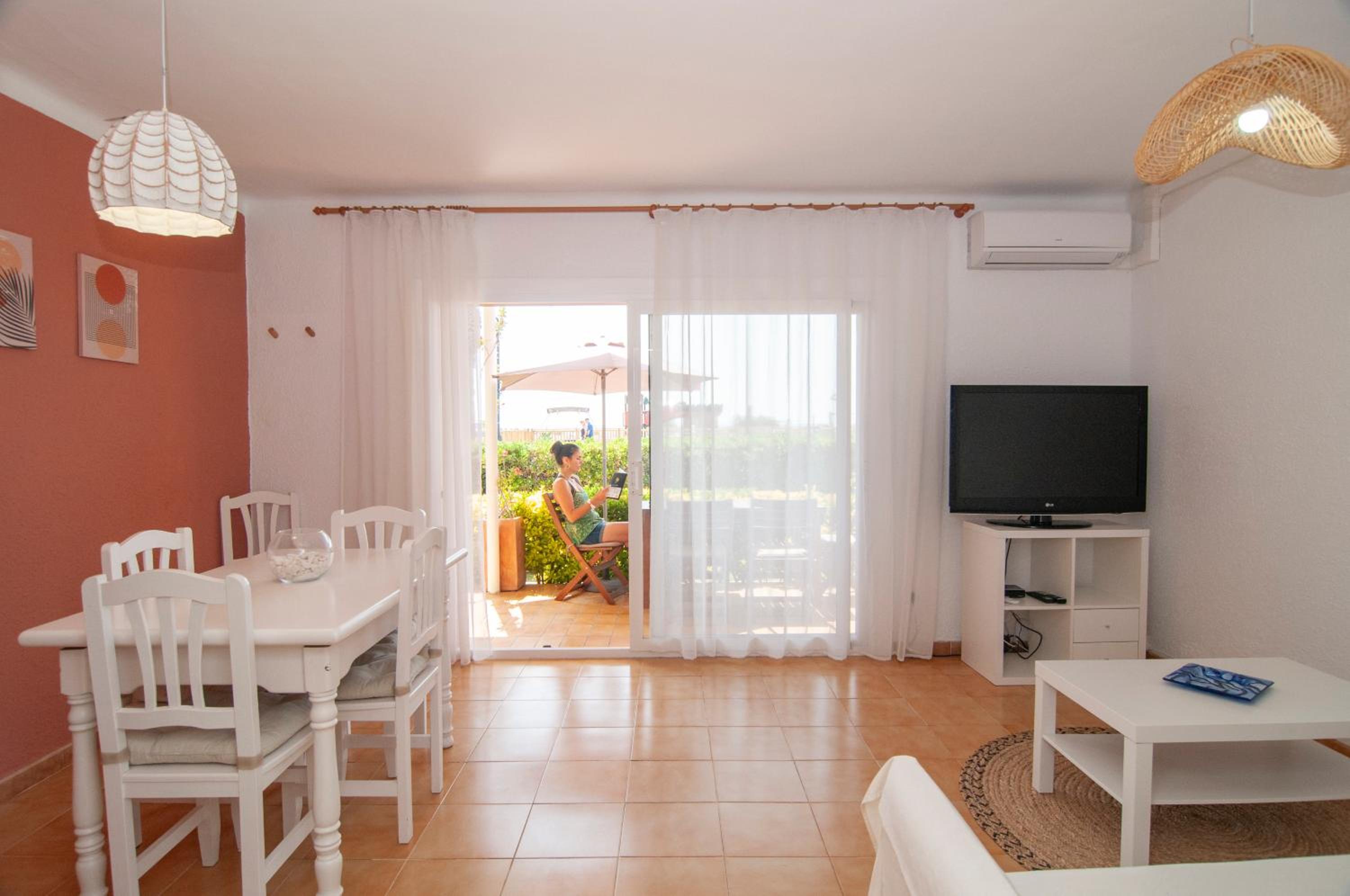 Apartamento de dos habitaciones con vista al jardín