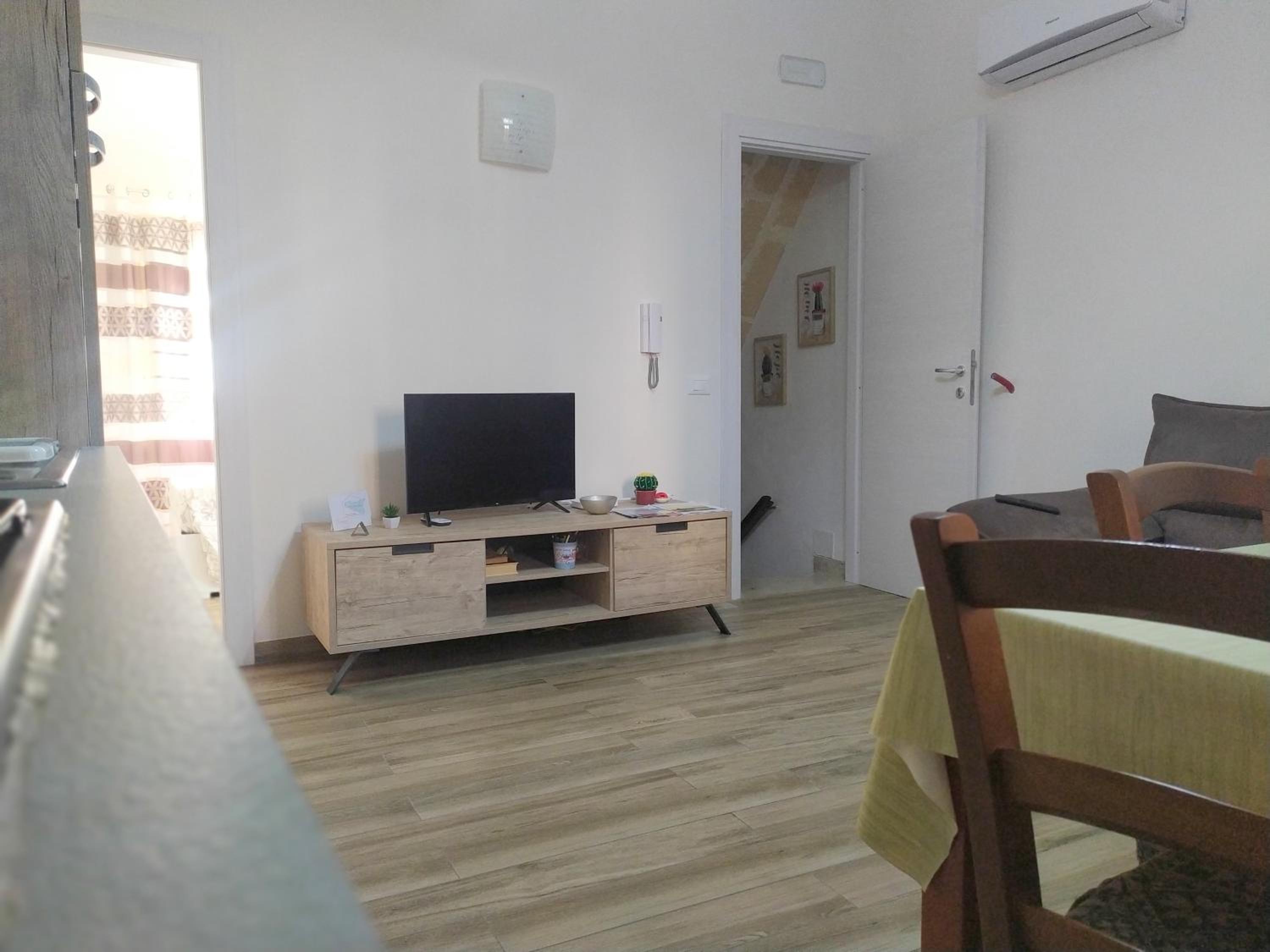 Two-Bedroom House photo 2