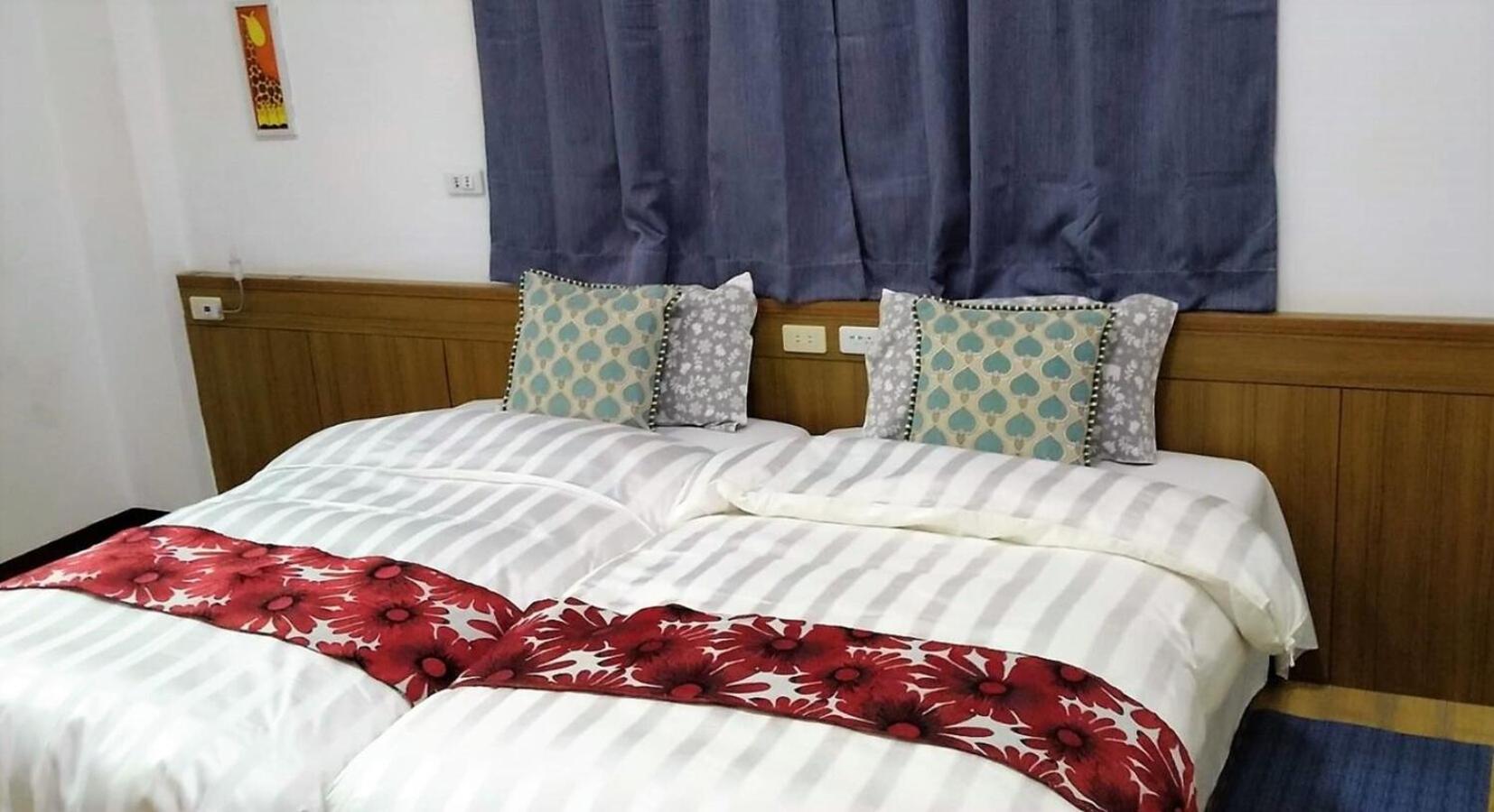 Double Or Twin Room With Private Bathroom photo 2