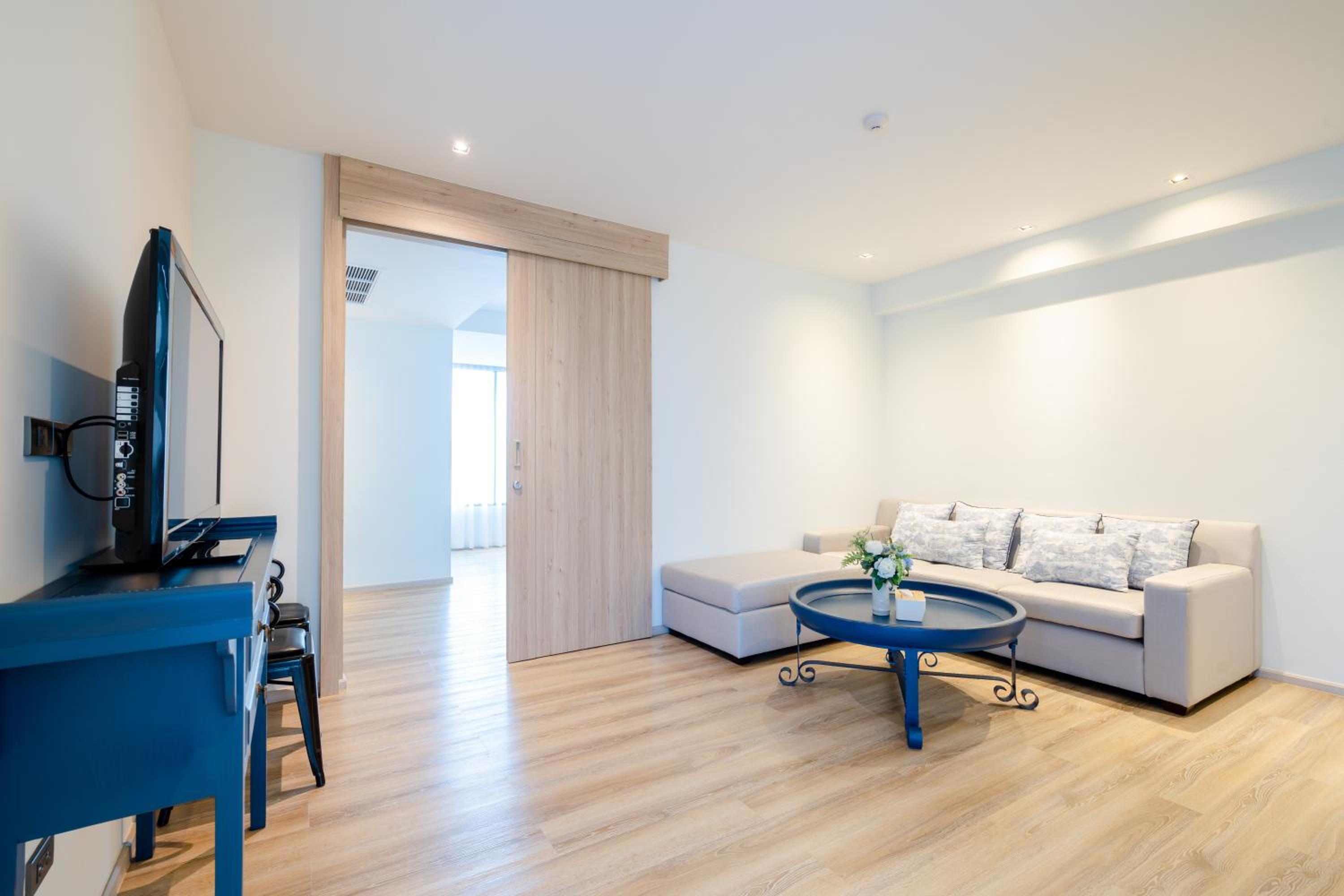 Two-Bedroom Suite + Free Coworking Space