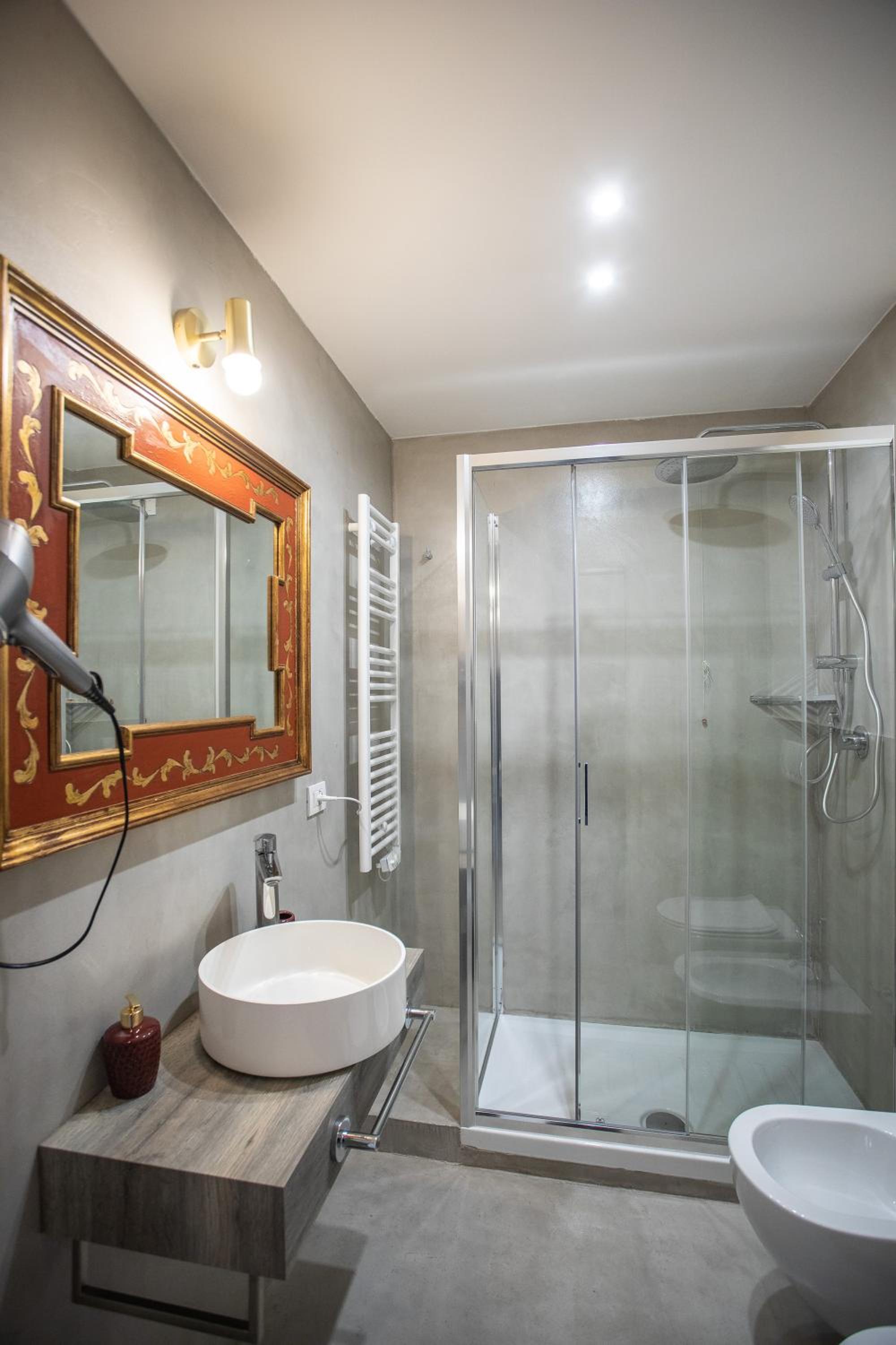 Large Double Room photo 2