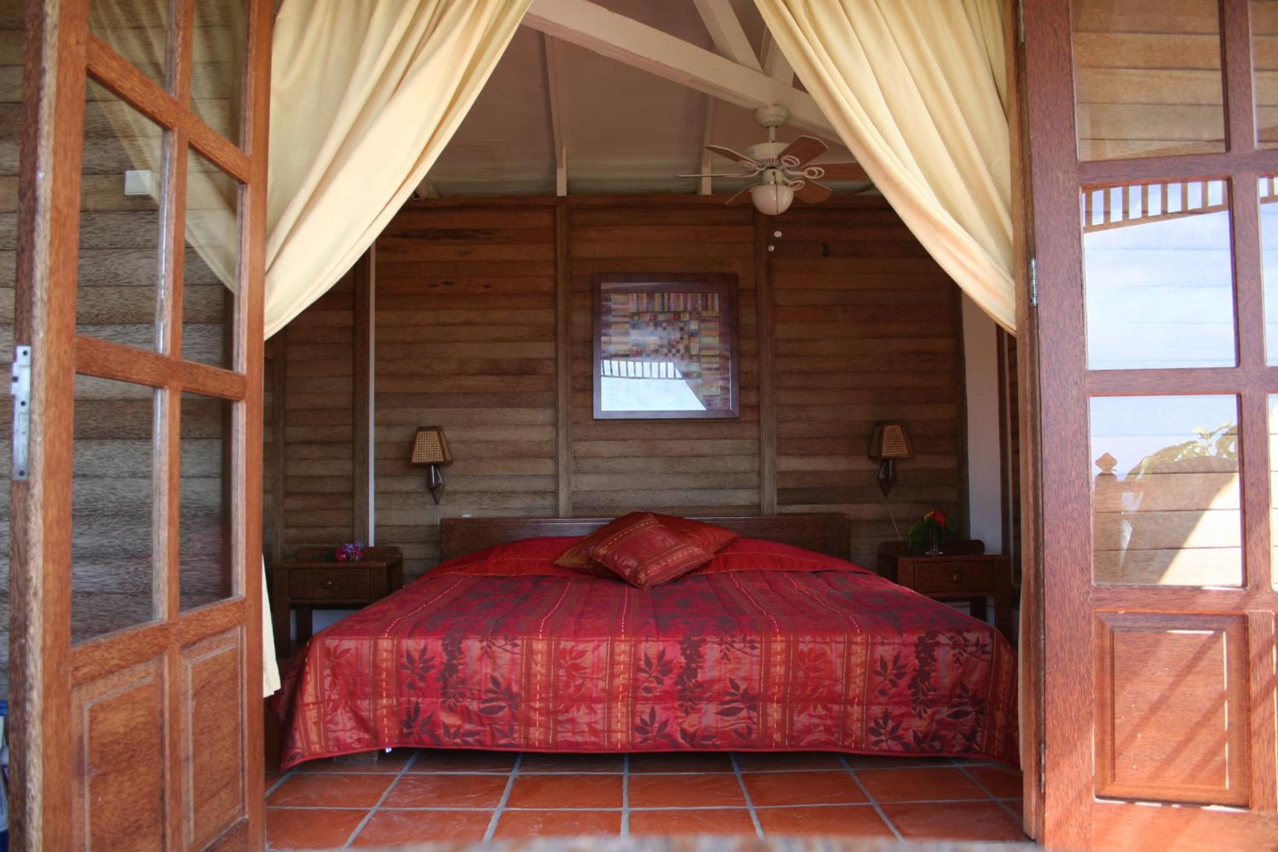 Bungalow - King size bed photo 3