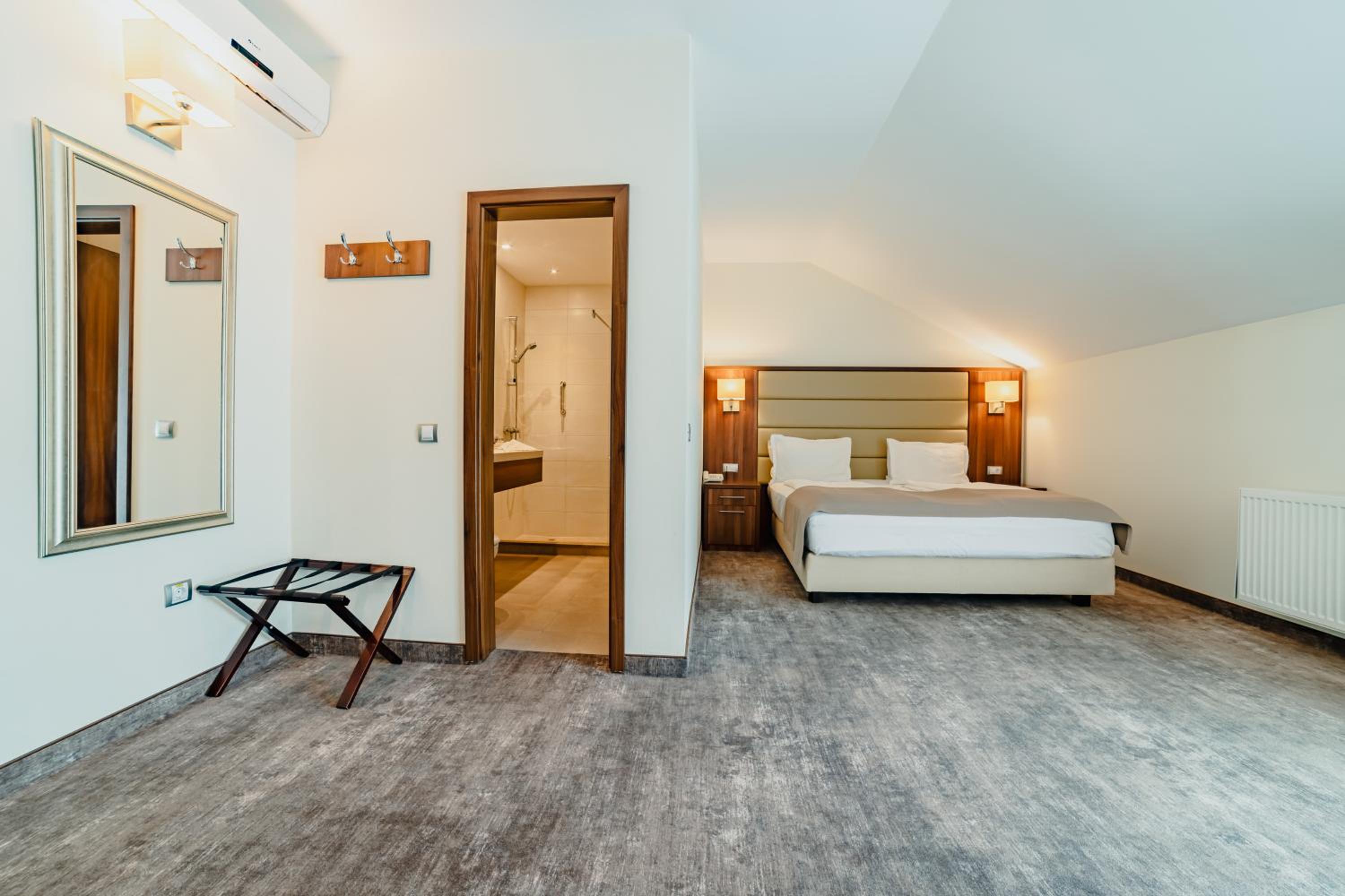 Superior Double Room - Photo 7