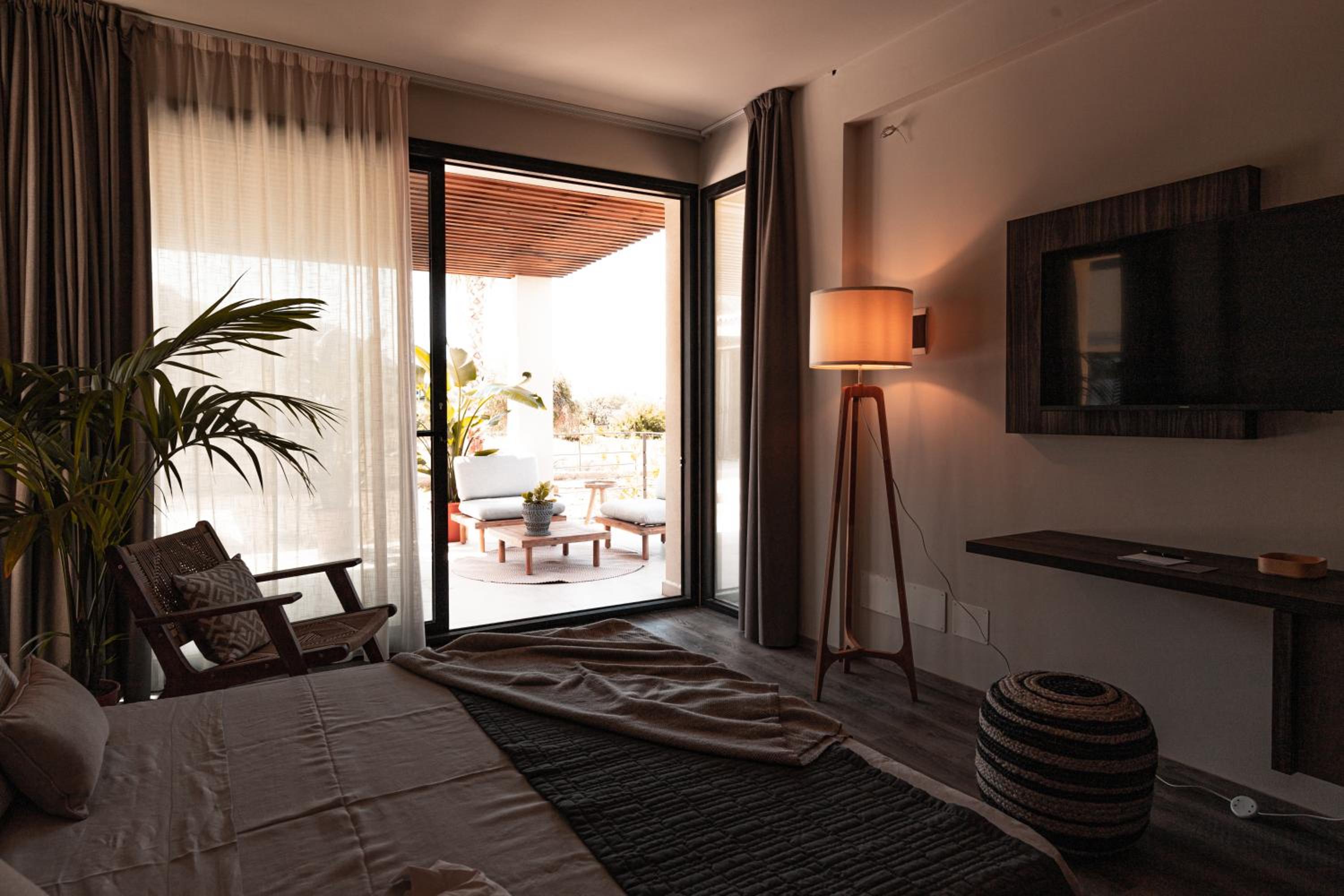 Deluxe Double Room with Sea View photo 3