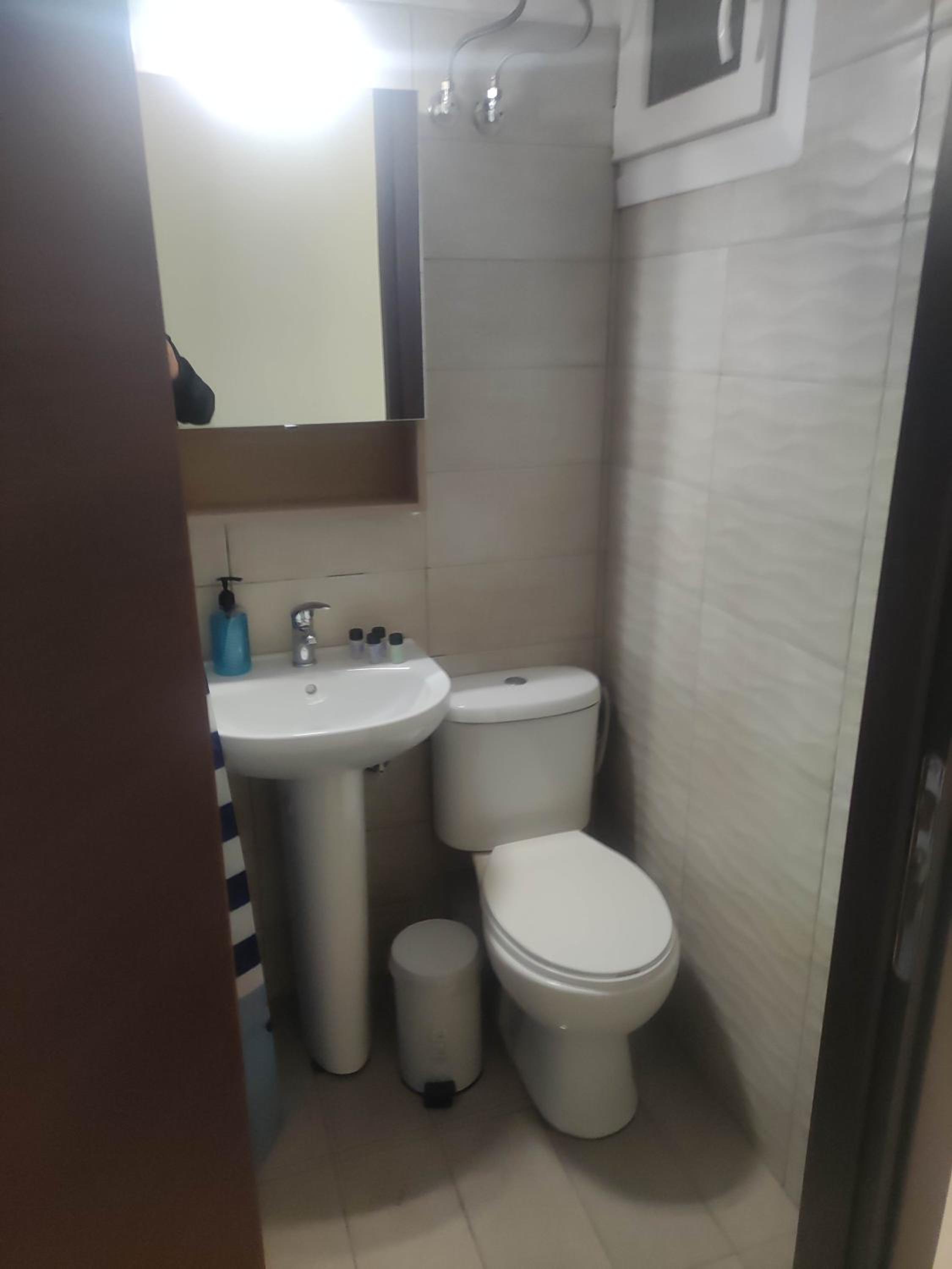 One-Bedroom Apartment - Photo 6