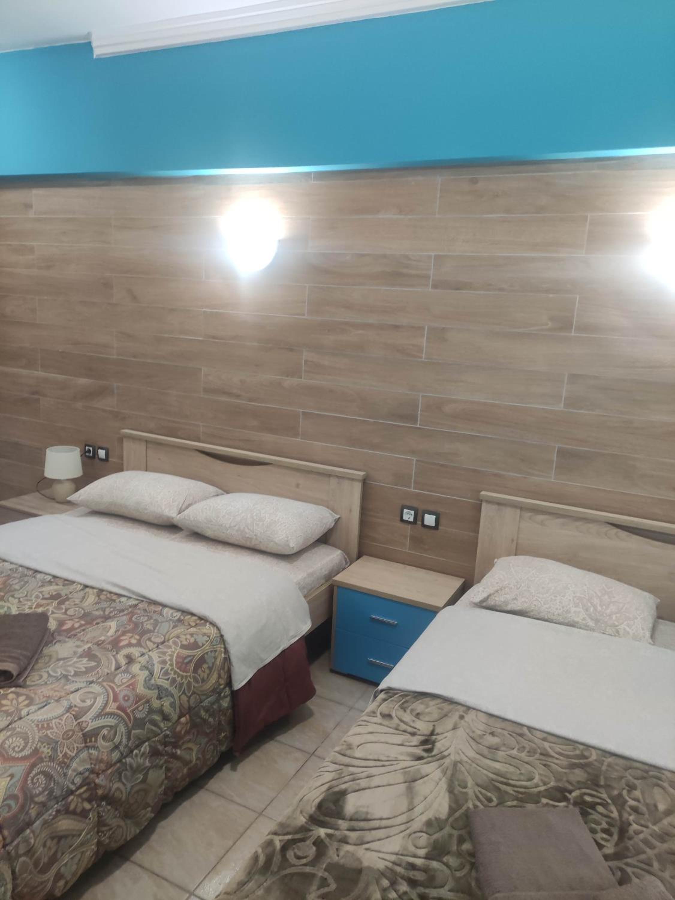 One-Bedroom Apartment - Photo 12