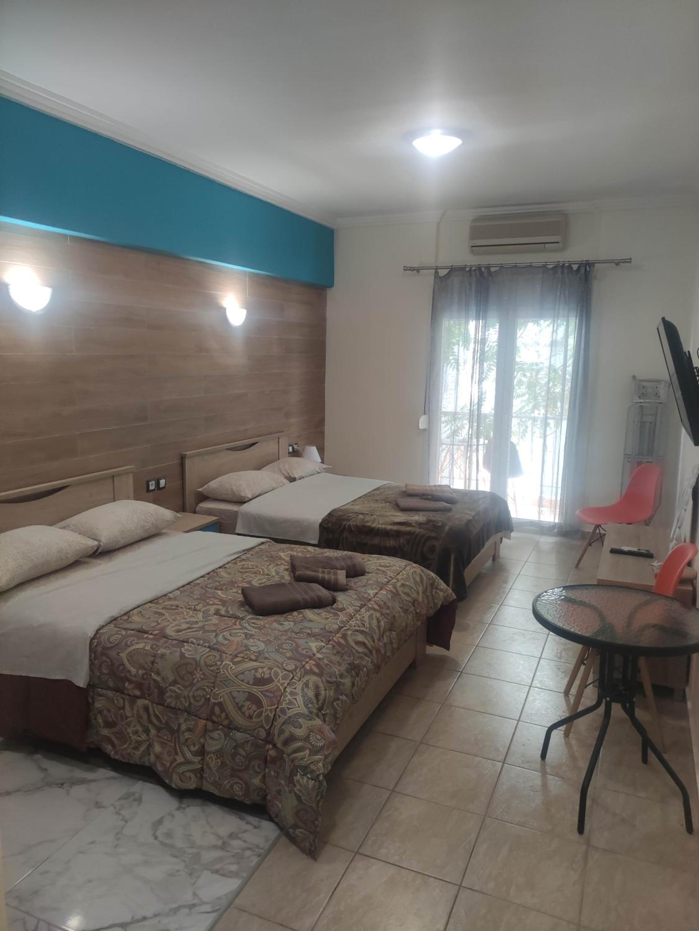 One-Bedroom Apartment - Photo 1