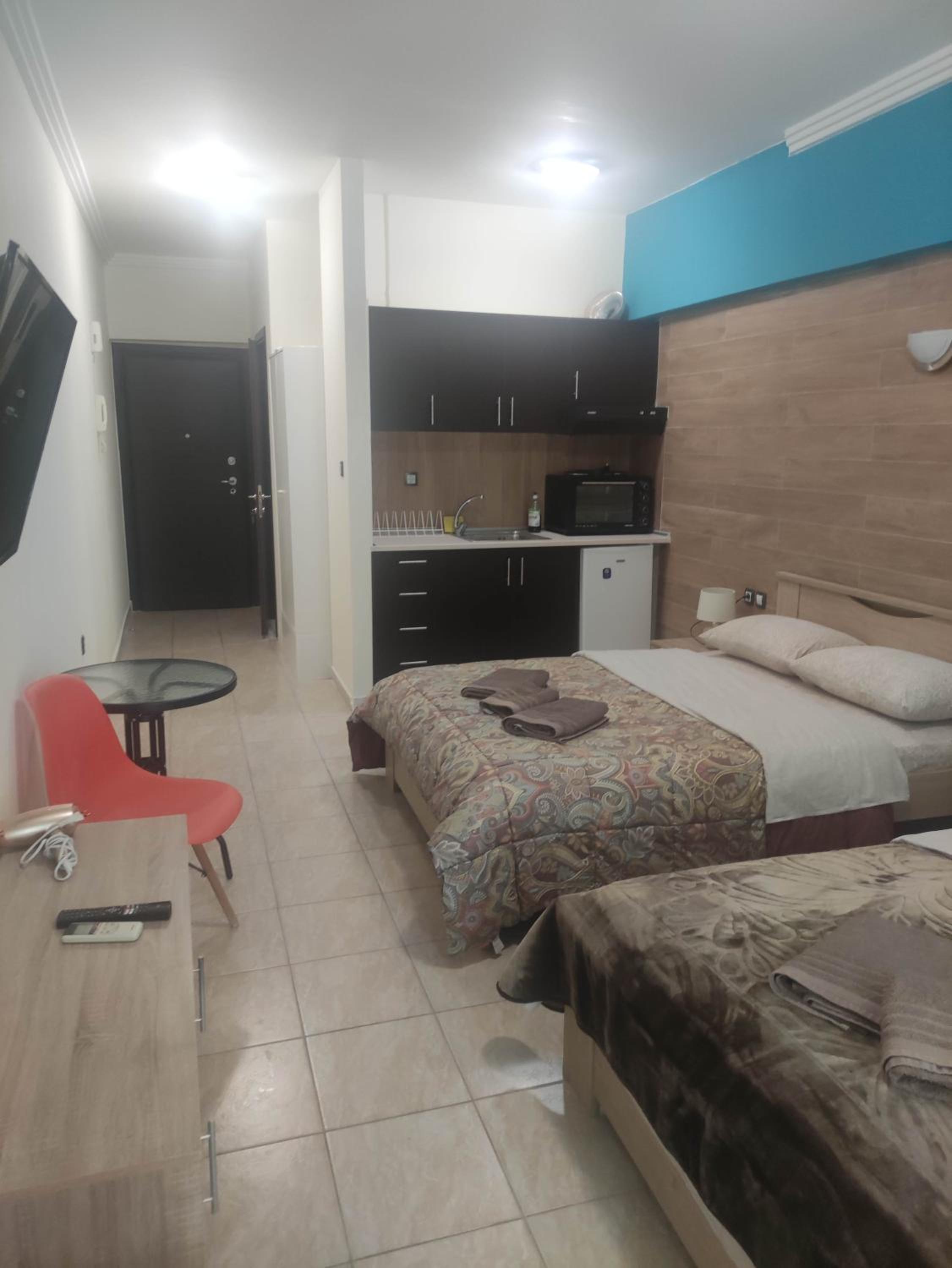 One-Bedroom Apartment - Photo 20