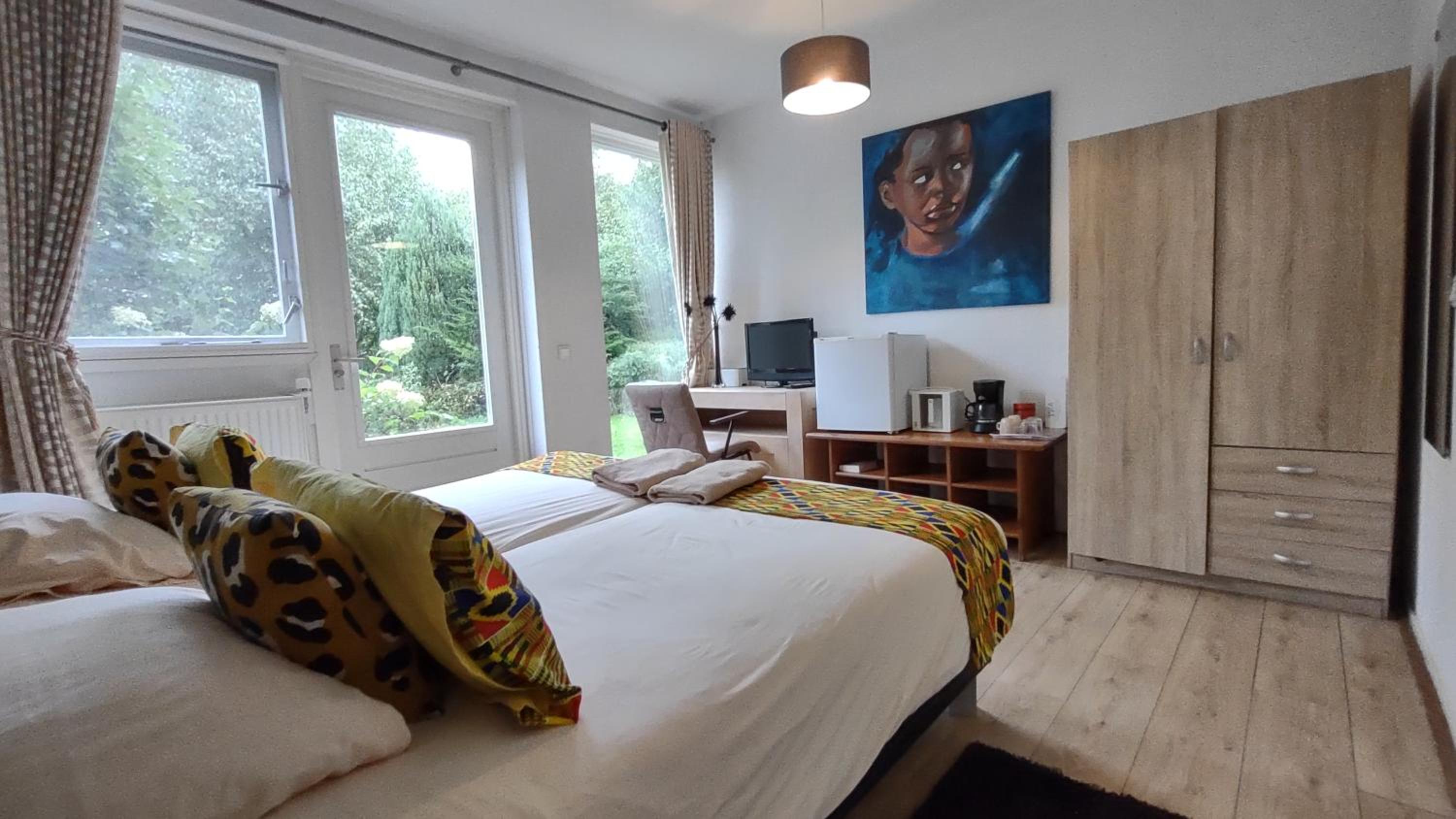 Standard Double Room - Photo 7