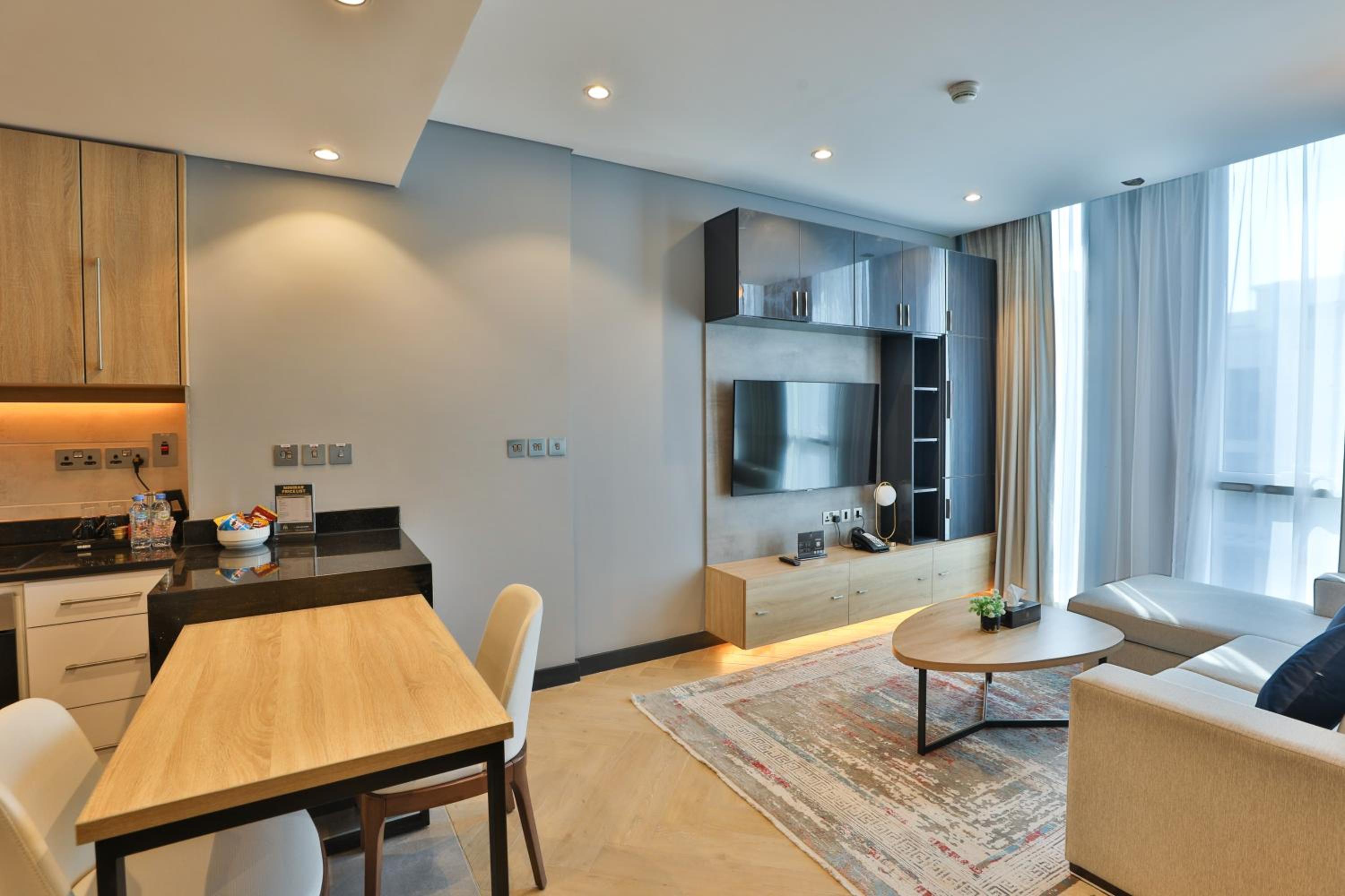Deluxe Apartment