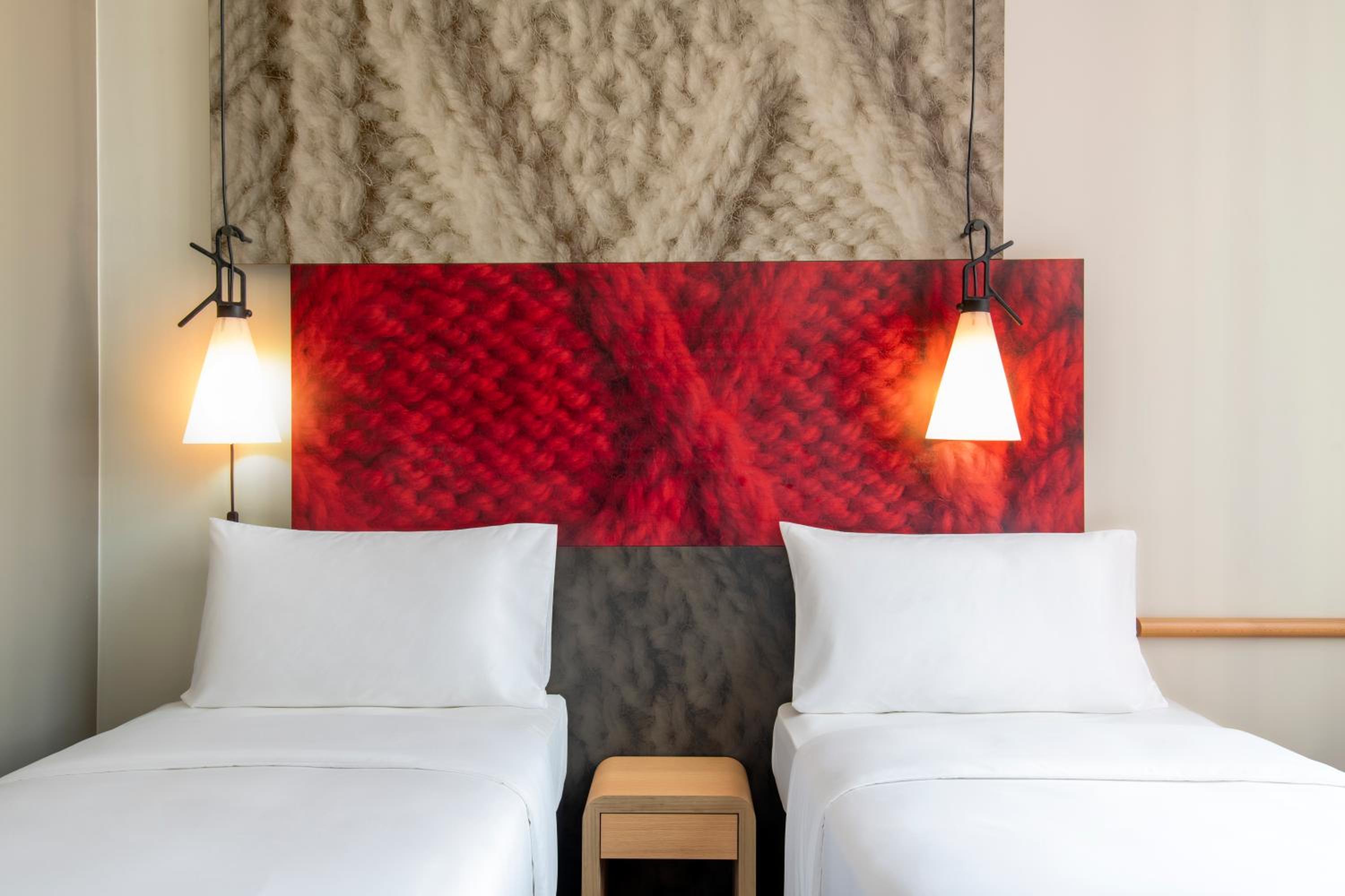 Twin Room - Photo 1