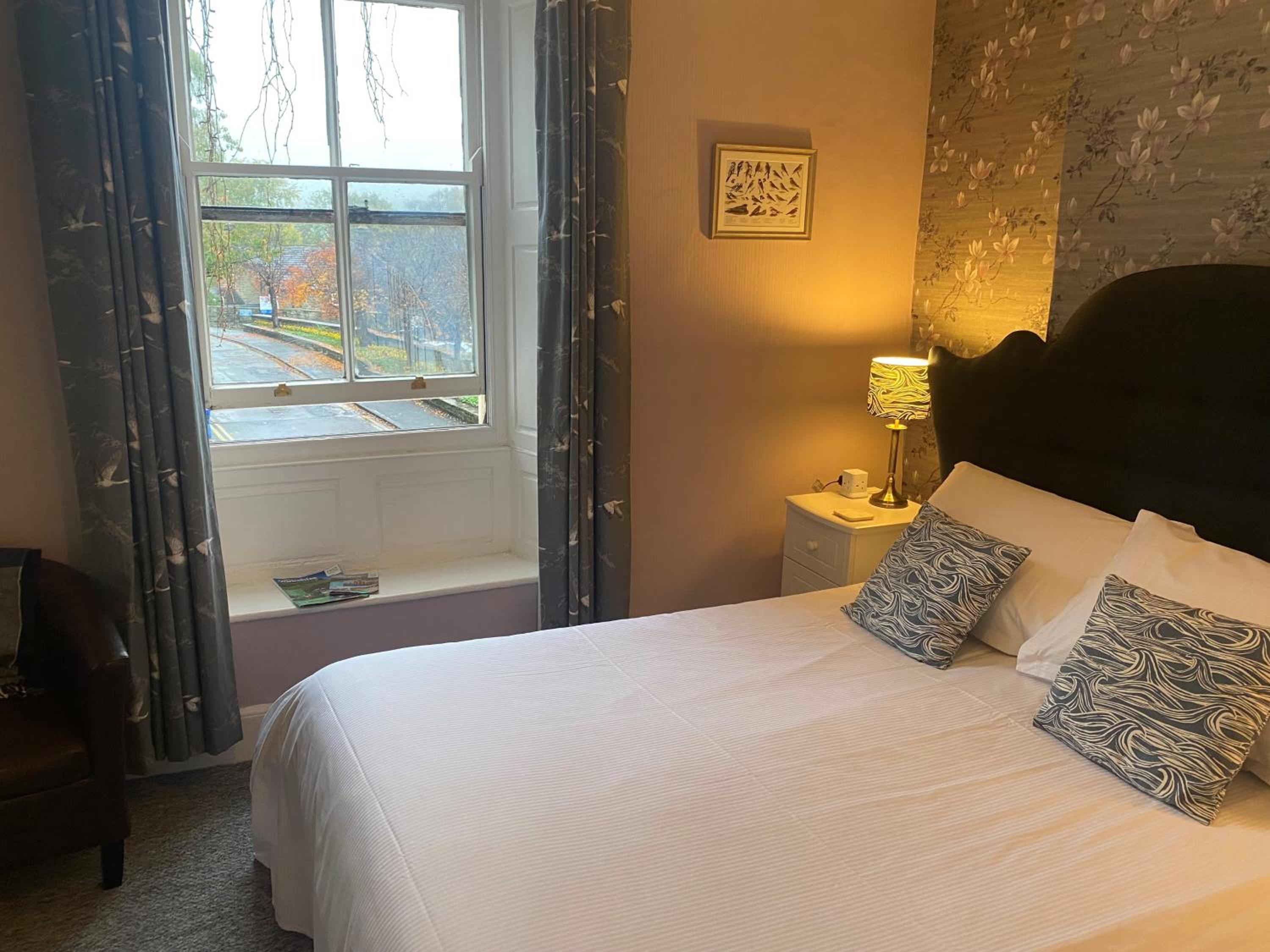 Double Room with Private Bathroom photo 2