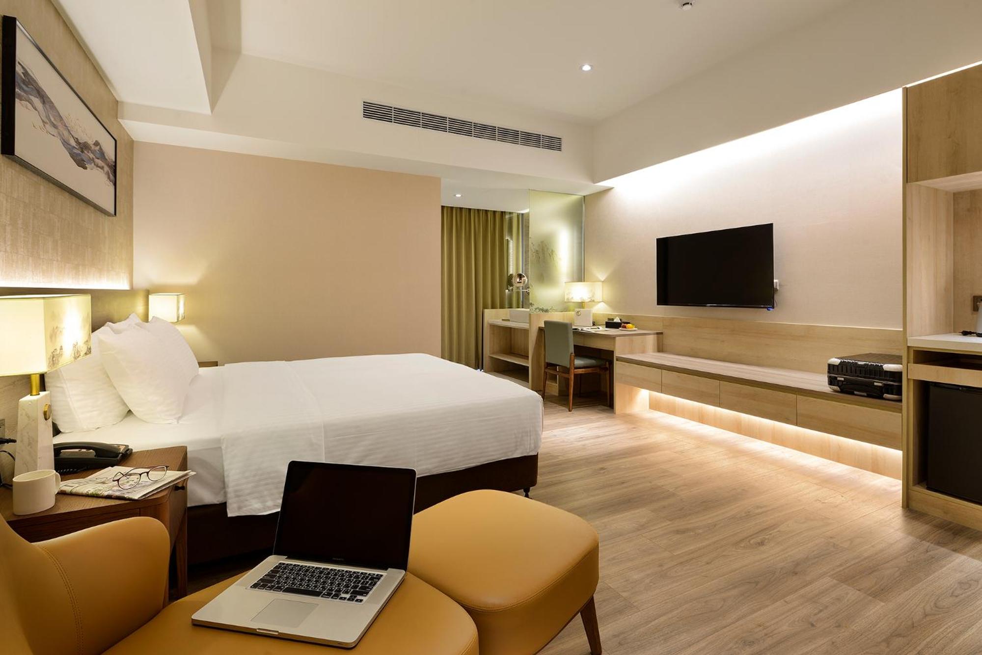 Standard Double Room - Photo 7