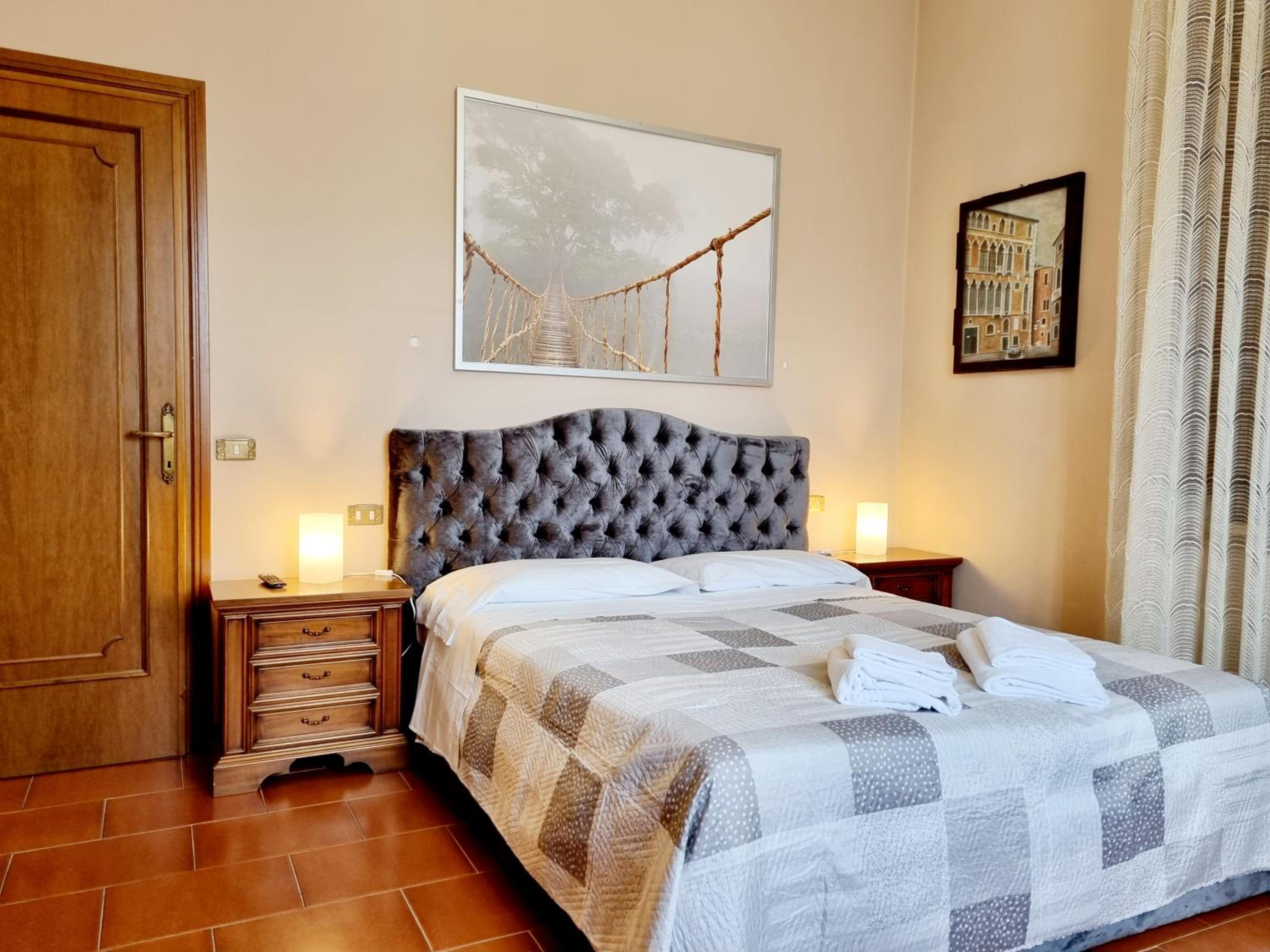 Double Room with Private External Bathroom