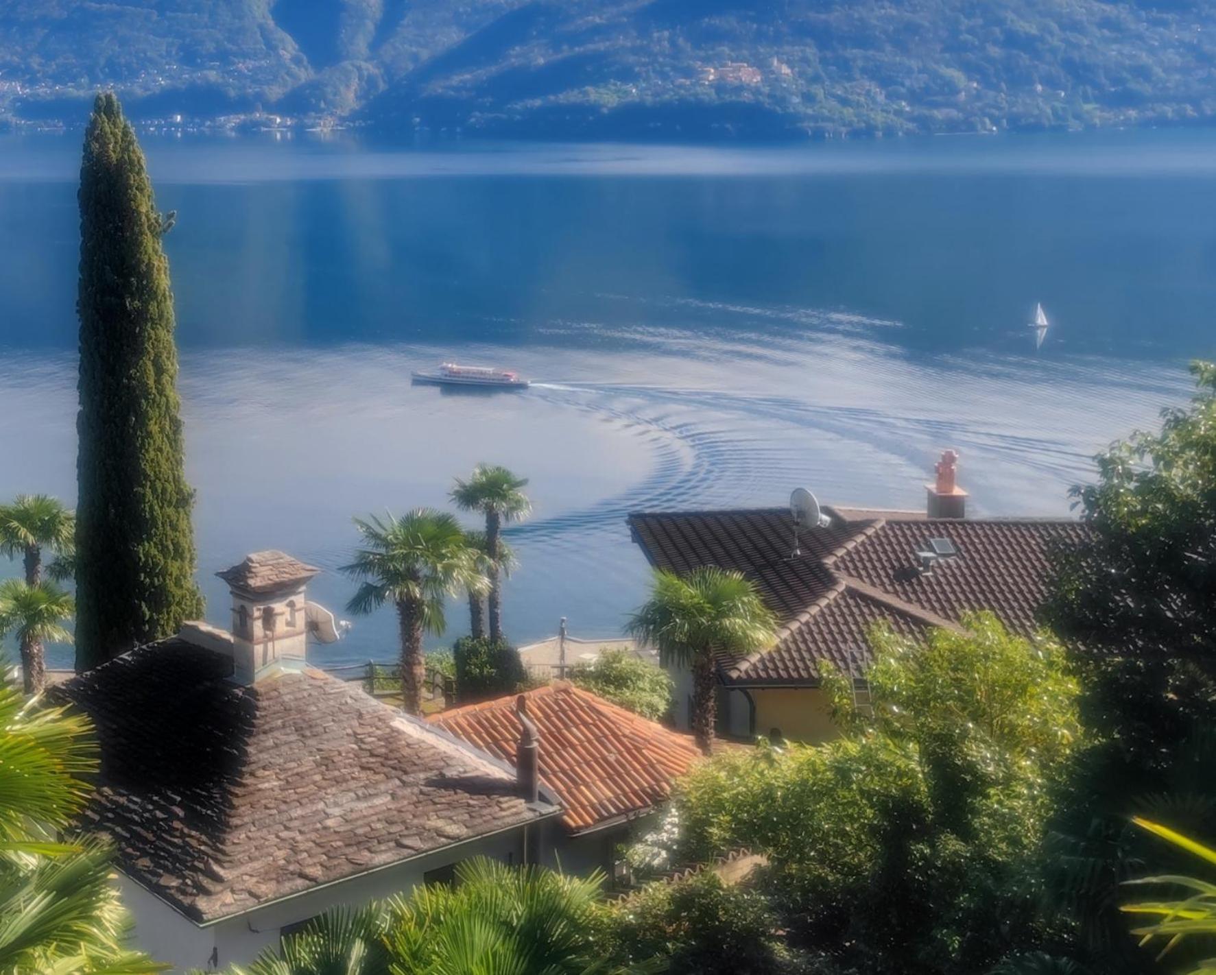 Triple Room with Lake View photo 2