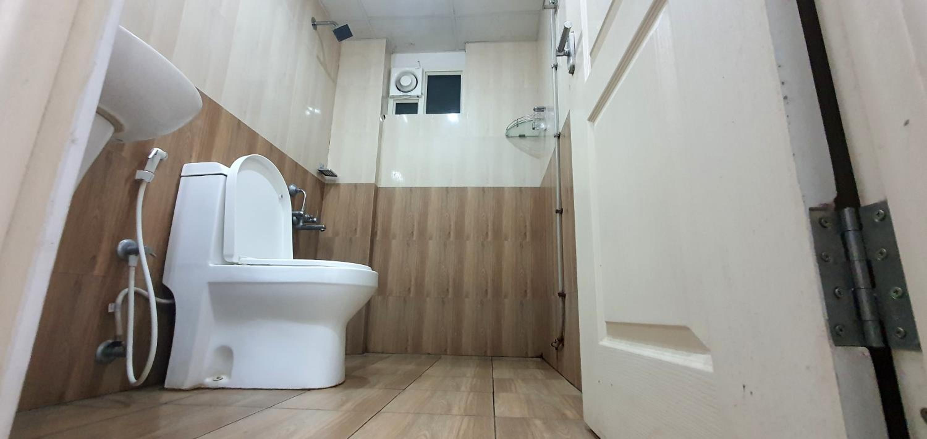 Standard Double Room - Photo 11