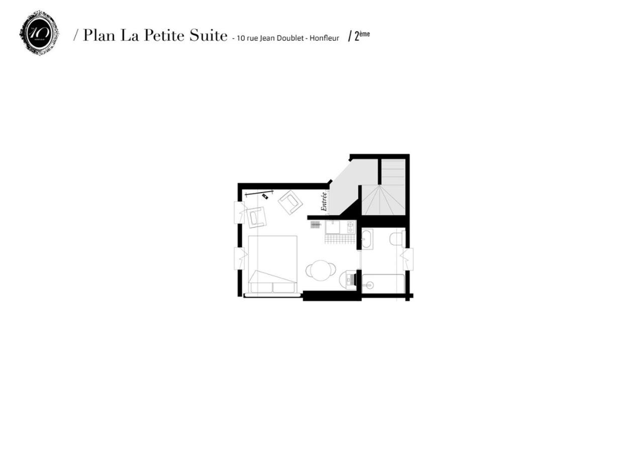 Studio Apartment - Photo 13