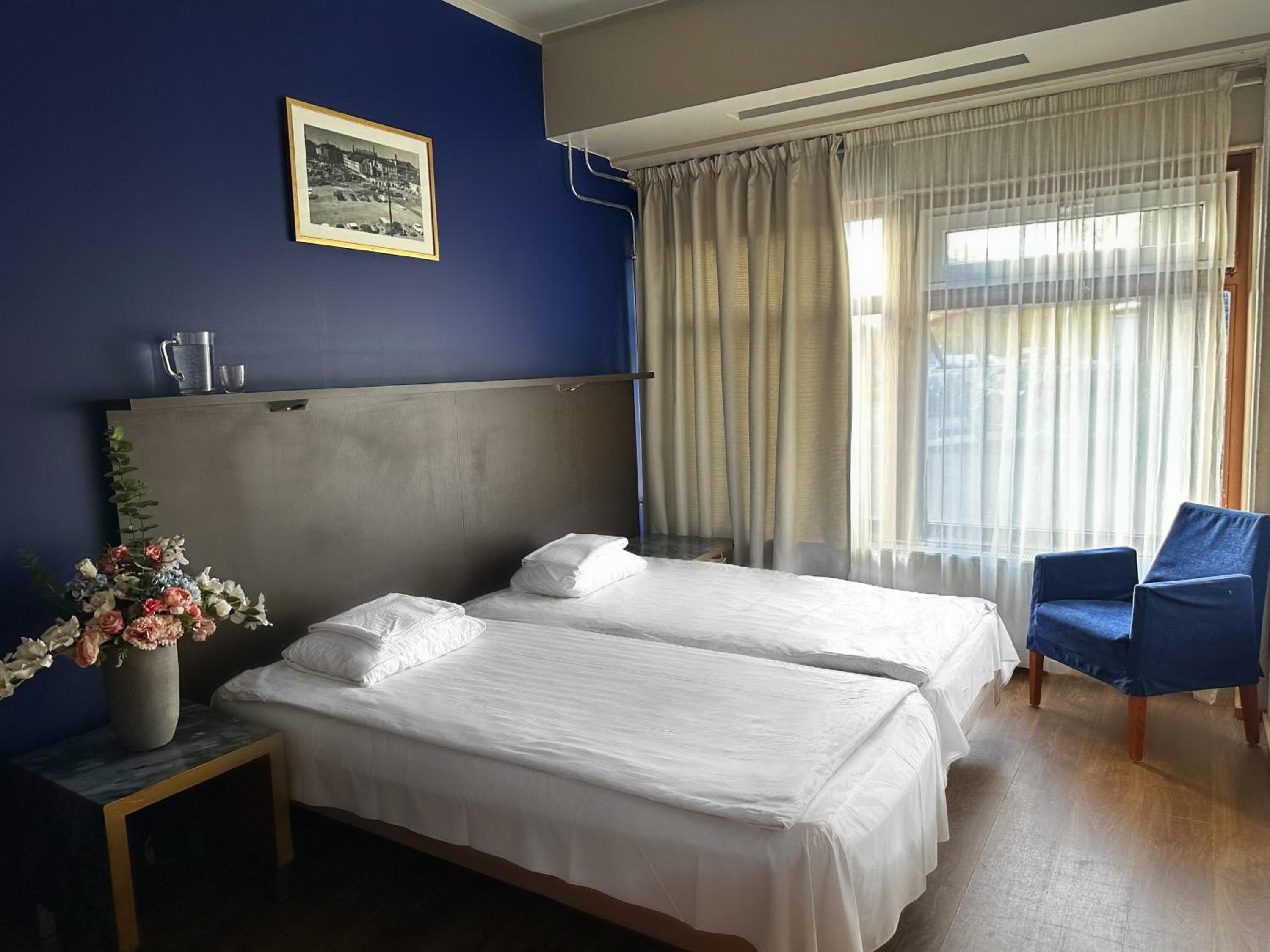 Double or Twin Room with Shared Bathroom