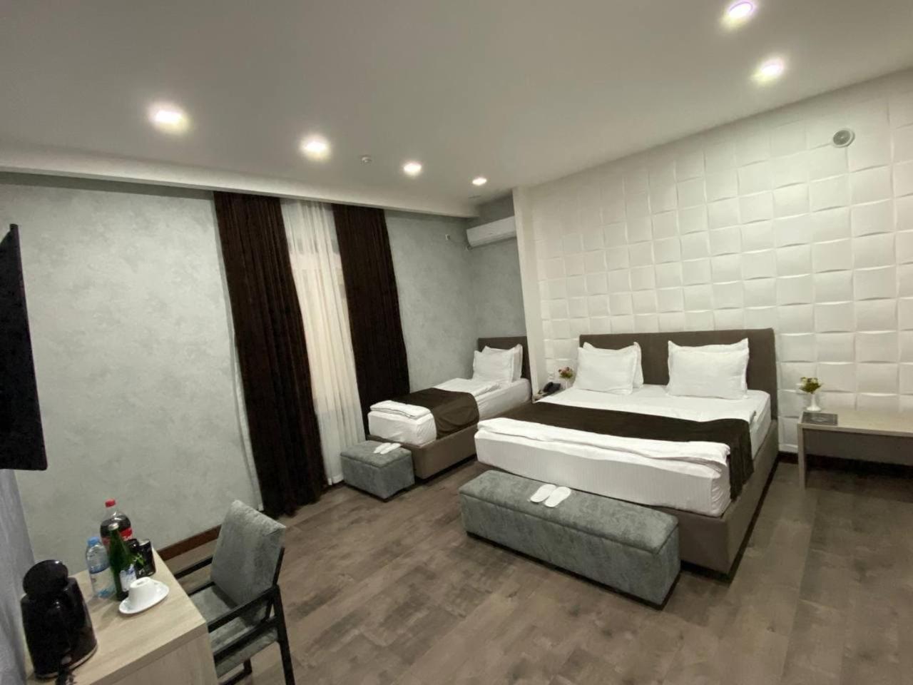Family Room - Photo 3