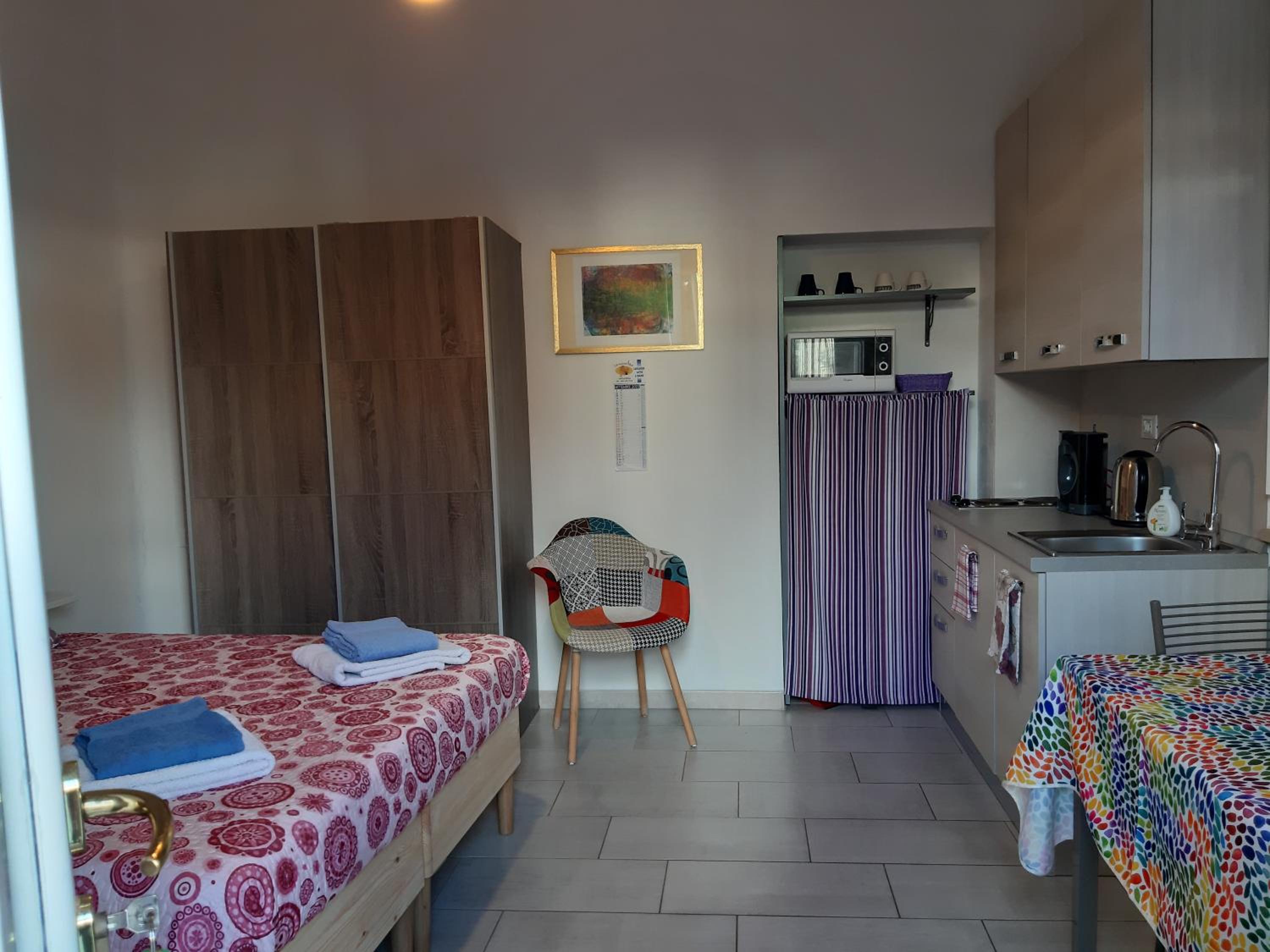 Studio Apartment