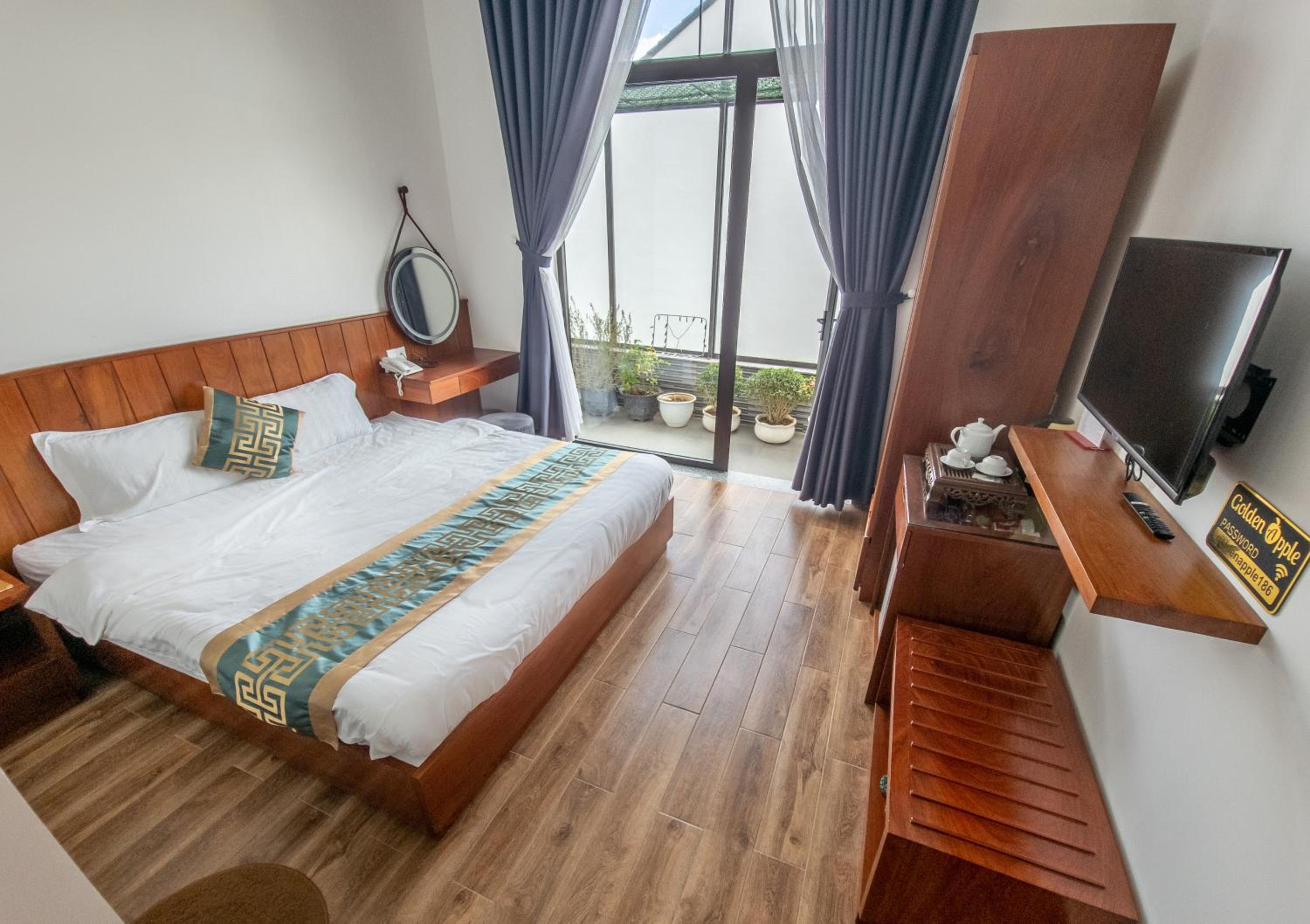 Standard King Room - Photo 6