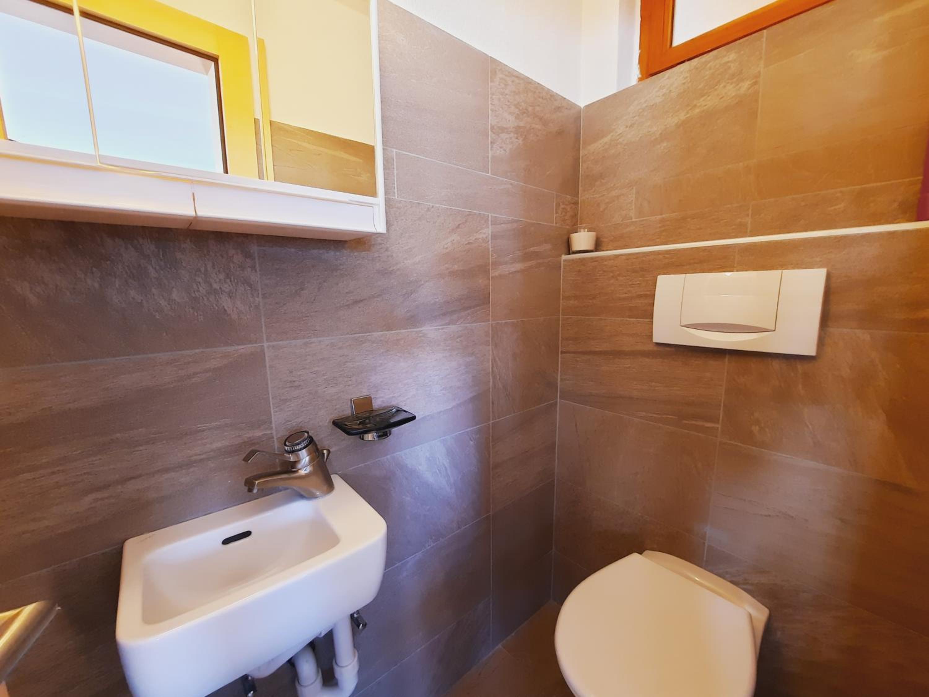 Two-Bedroom Apartment - Photo 6